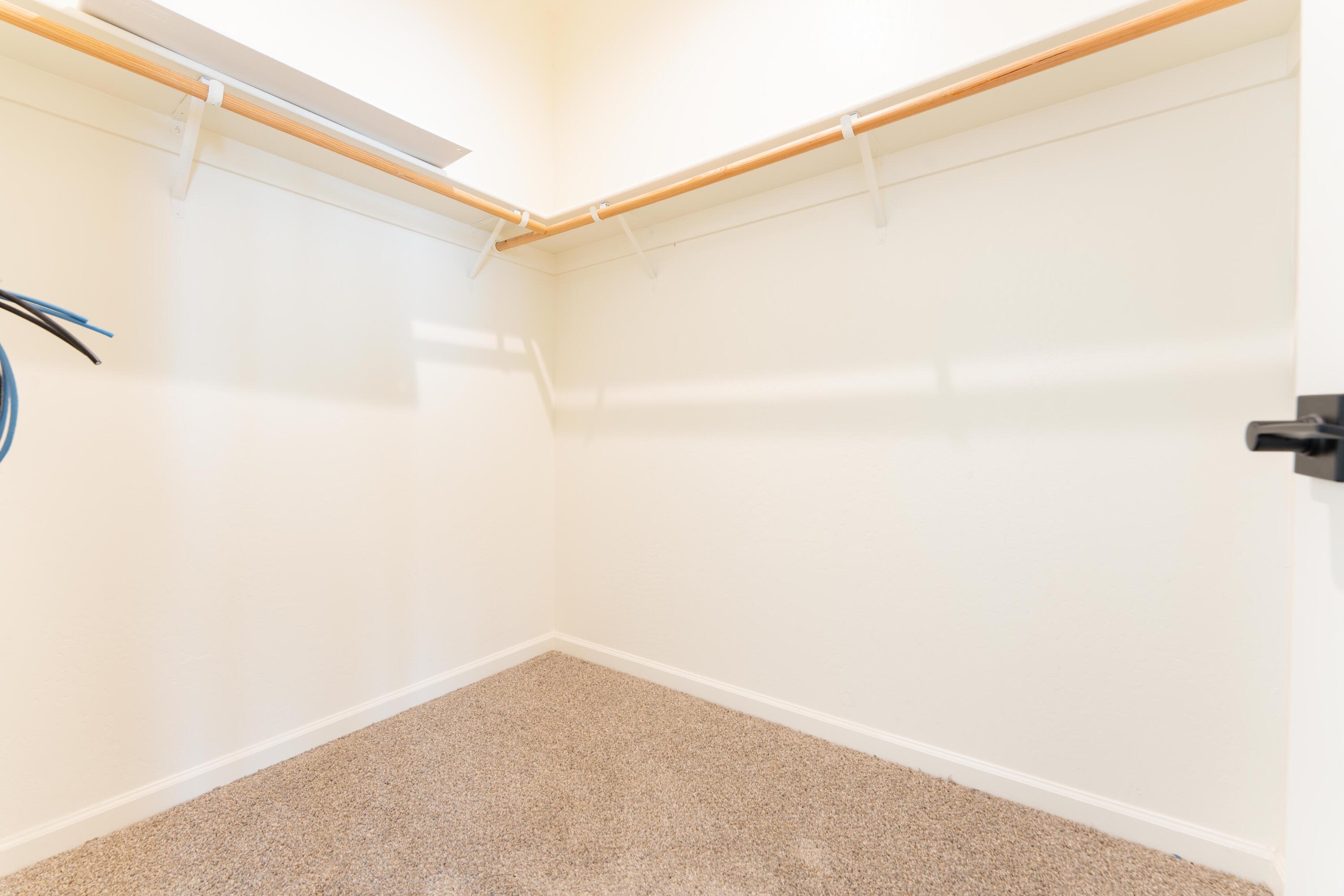 2241 E Monte Verde Ct, Visalia, CA 93292