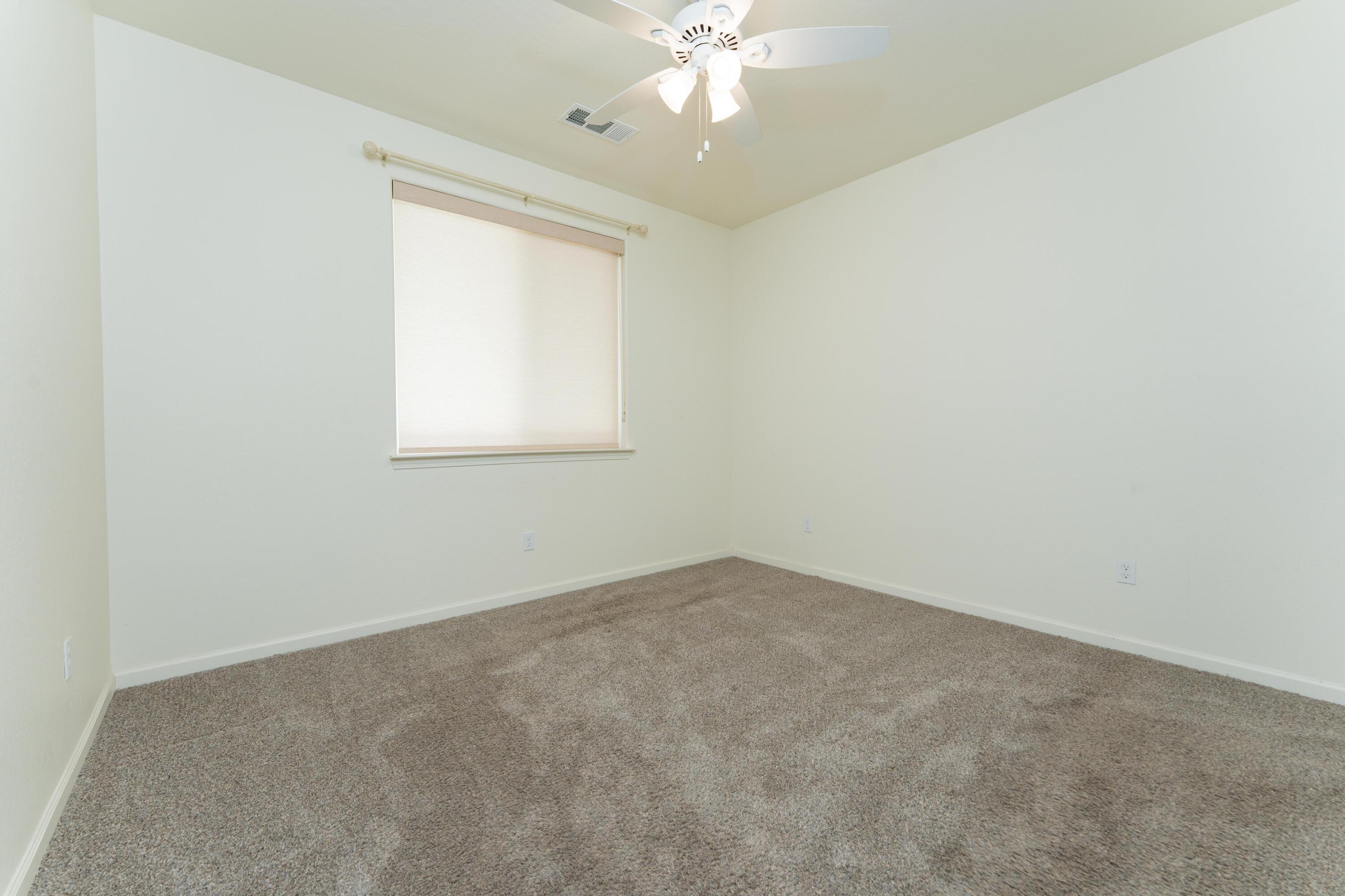 2241 E Monte Verde Ct, Visalia, CA 93292