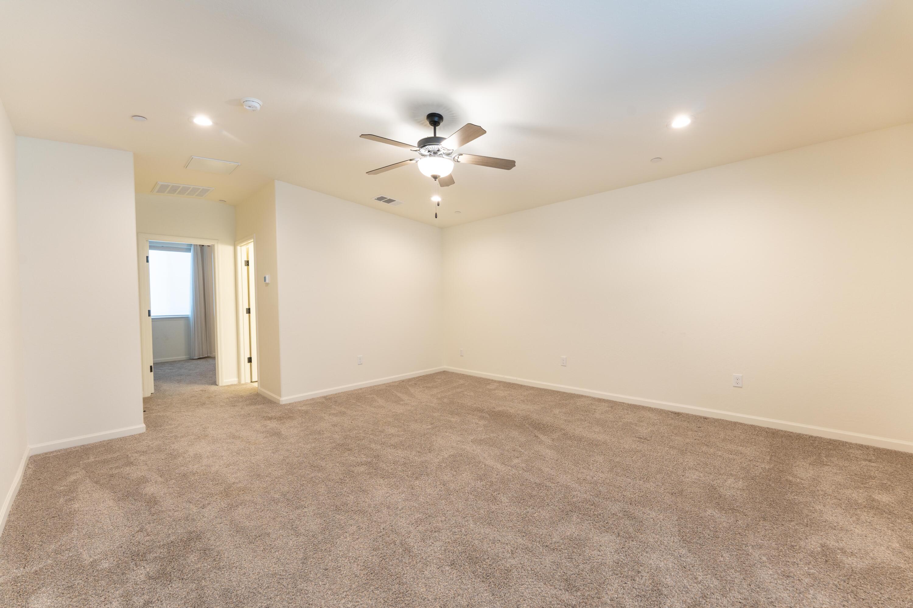 2241 E Monte Verde Ct, Visalia, CA 93292