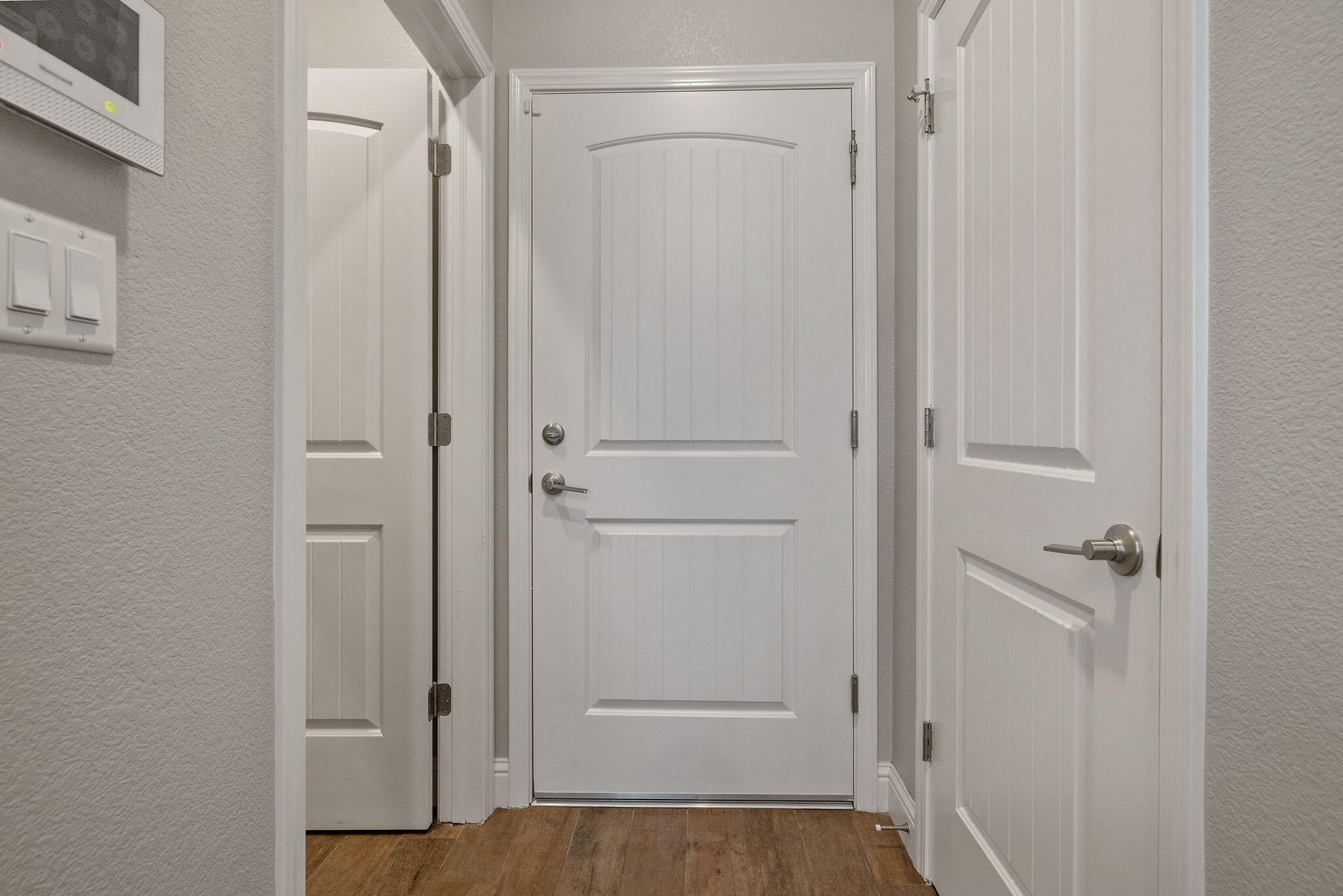 6212 E Bibi Dr, Fresno, CA 93727