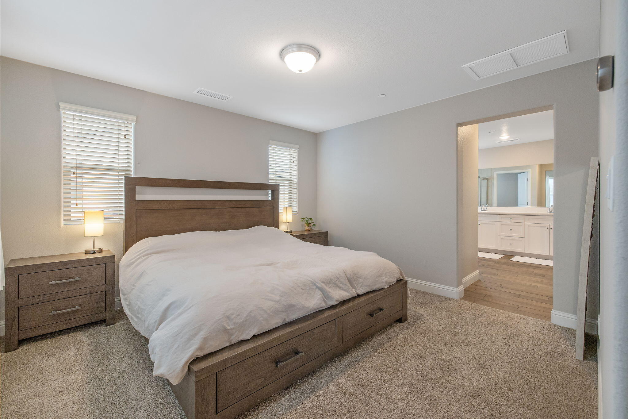 6212 E Bibi Dr, Fresno, CA 93727