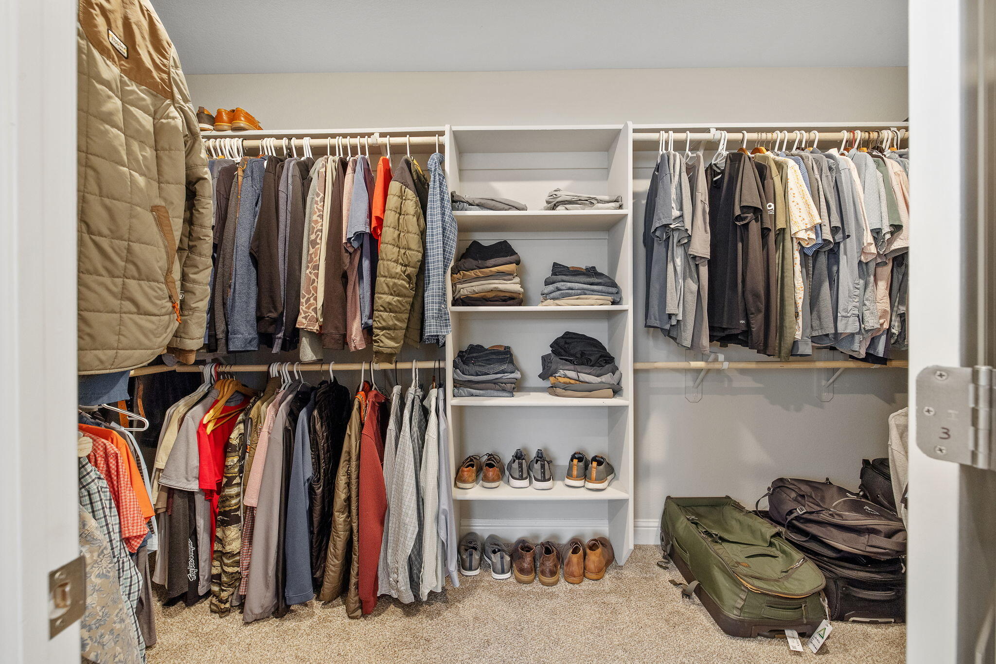 6212 E Bibi Dr, Fresno, CA 93727