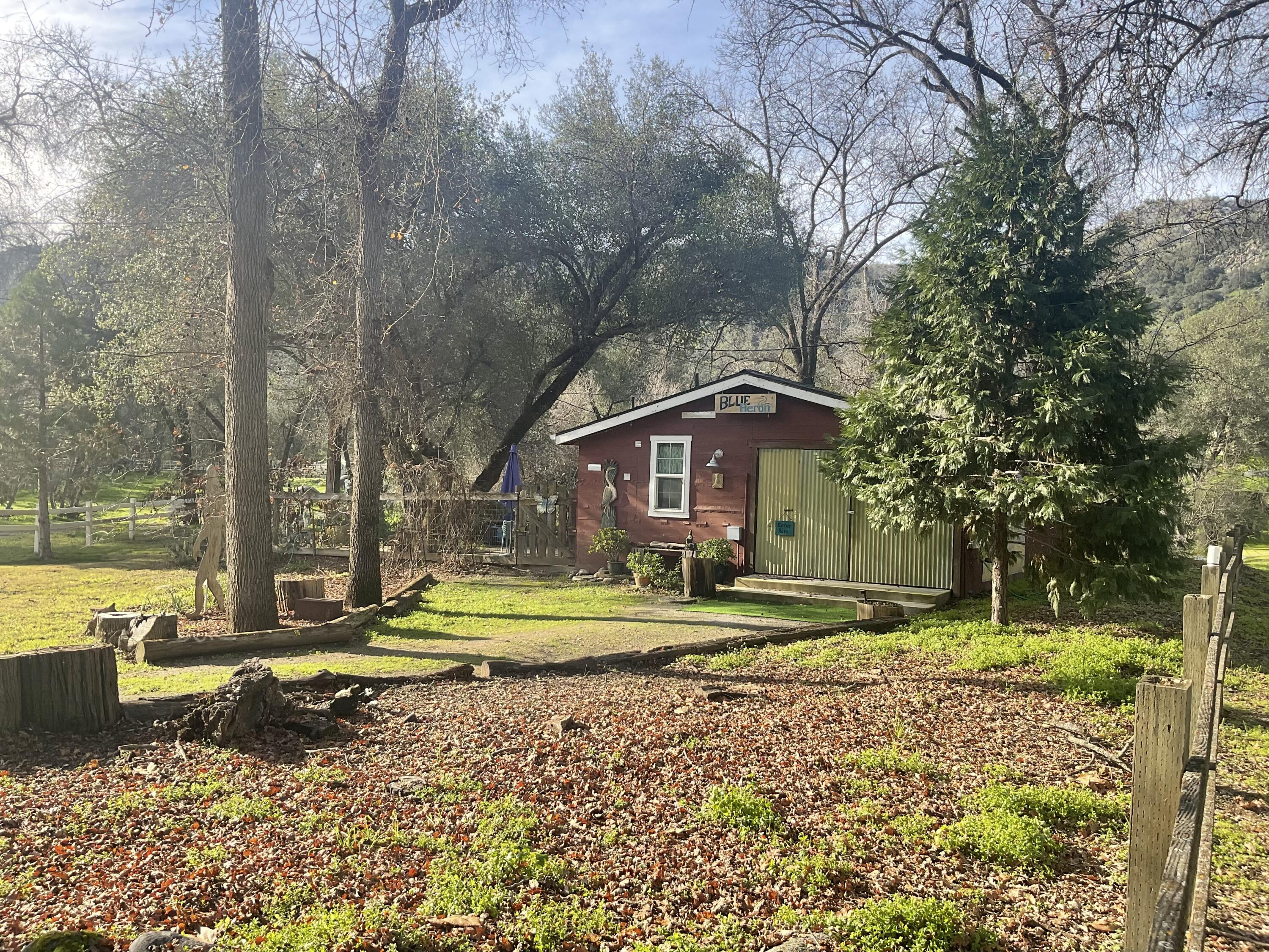 43788 Northfork Dr, Three Rivers, CA 93271