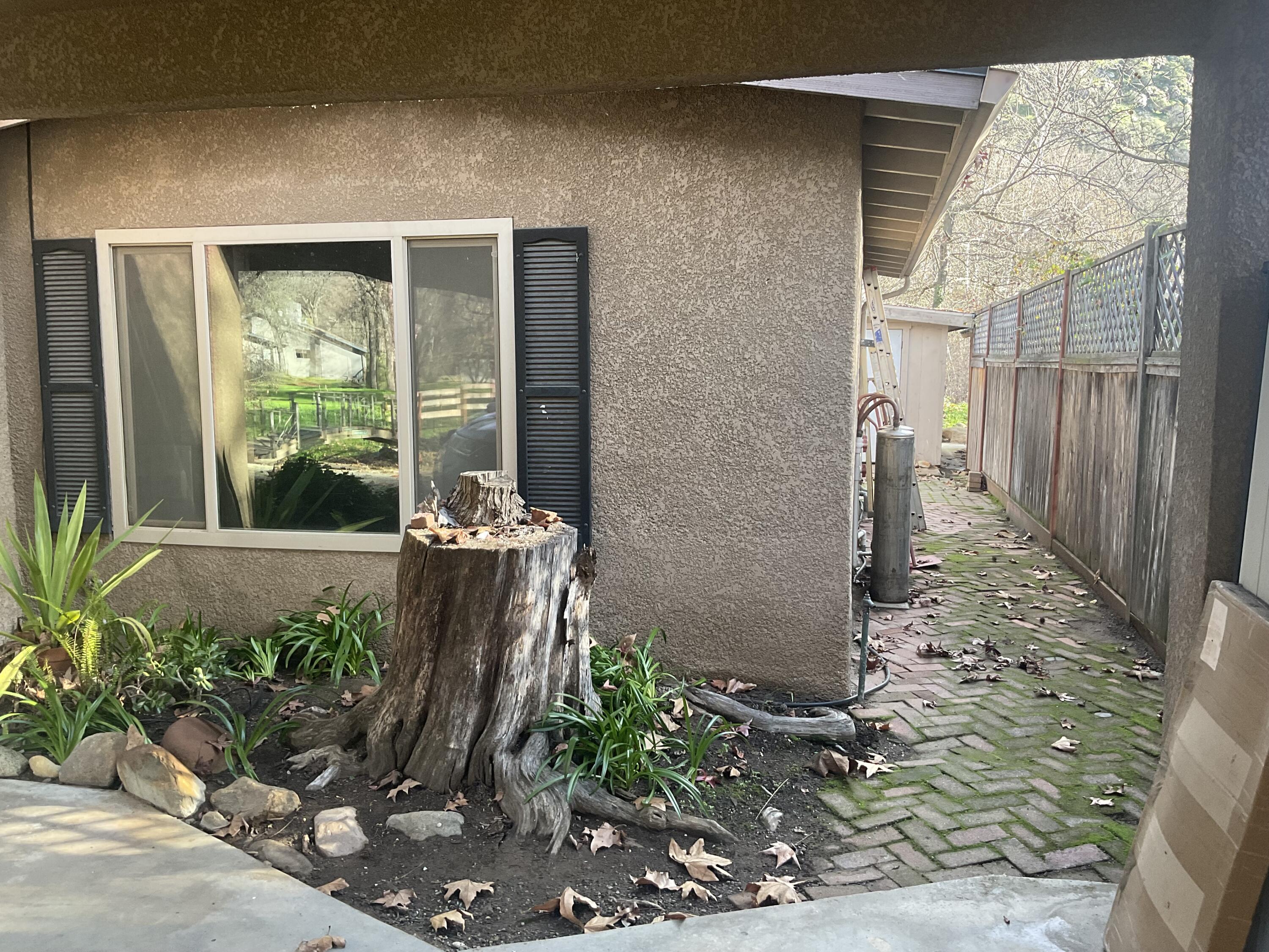 43788 Northfork Dr, Three Rivers, CA 93271