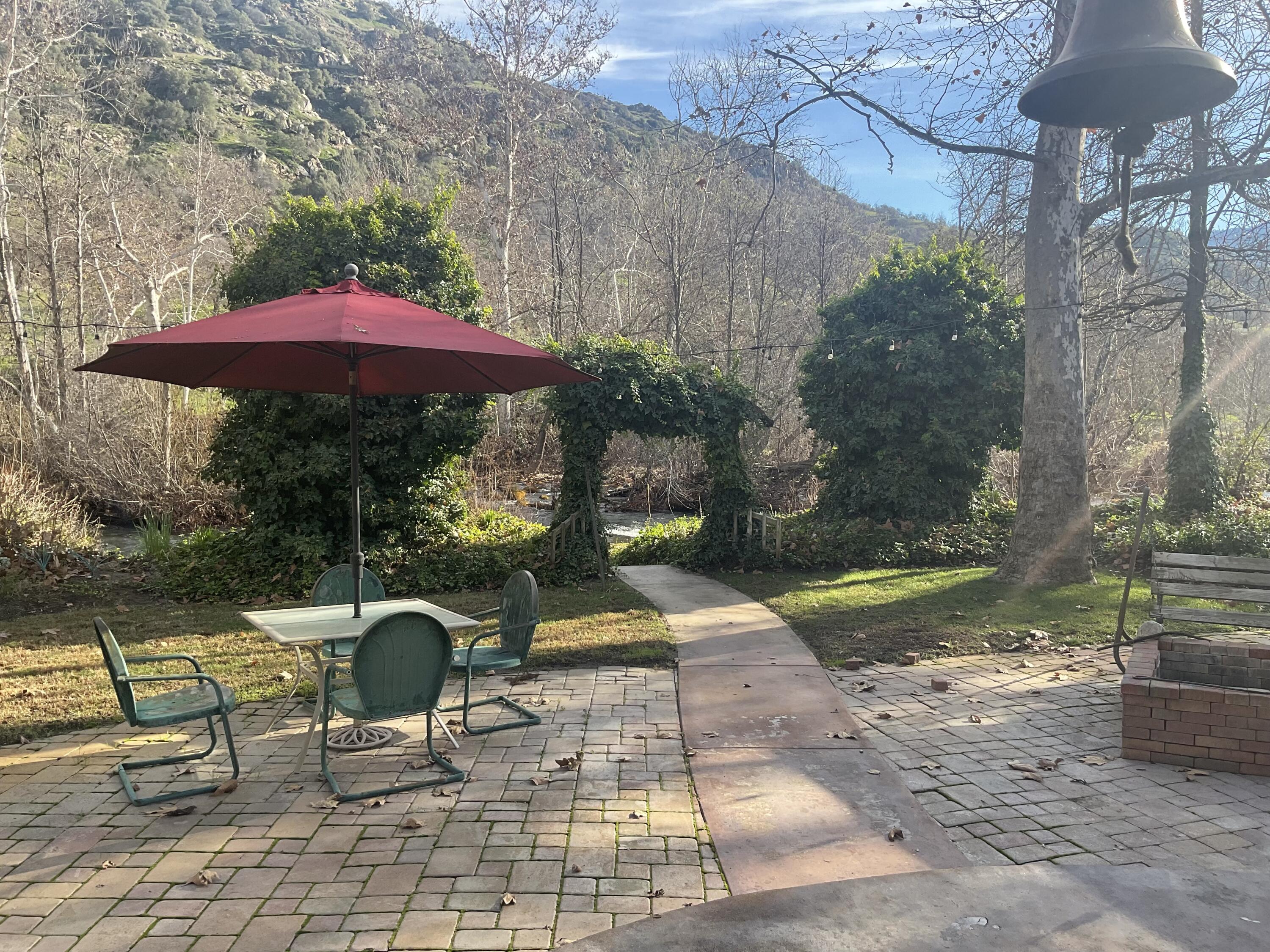 43788 Northfork Dr, Three Rivers, CA 93271