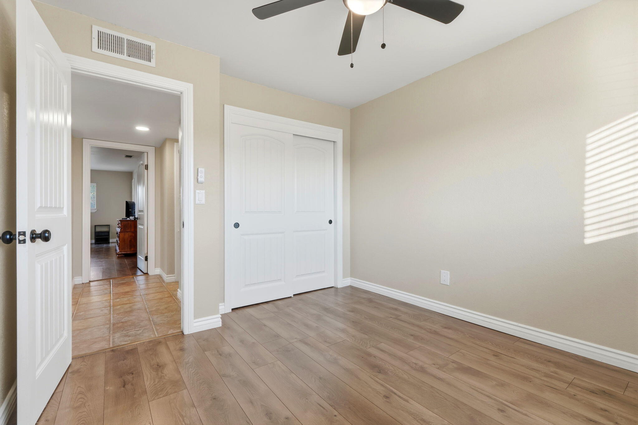 1690 Wall Ln, Porterville, CA 93257