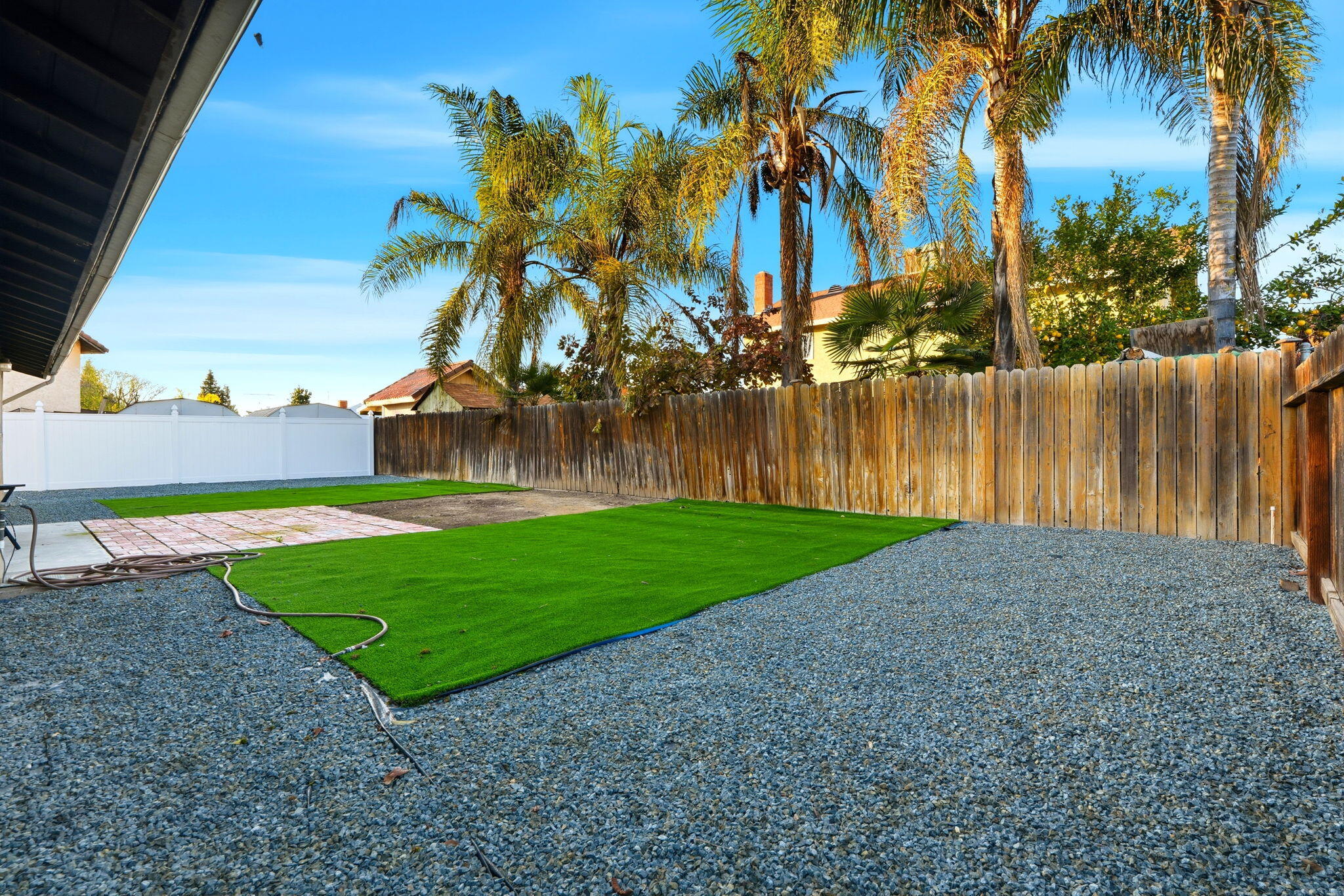 1690 Wall Ln, Porterville, CA 93257