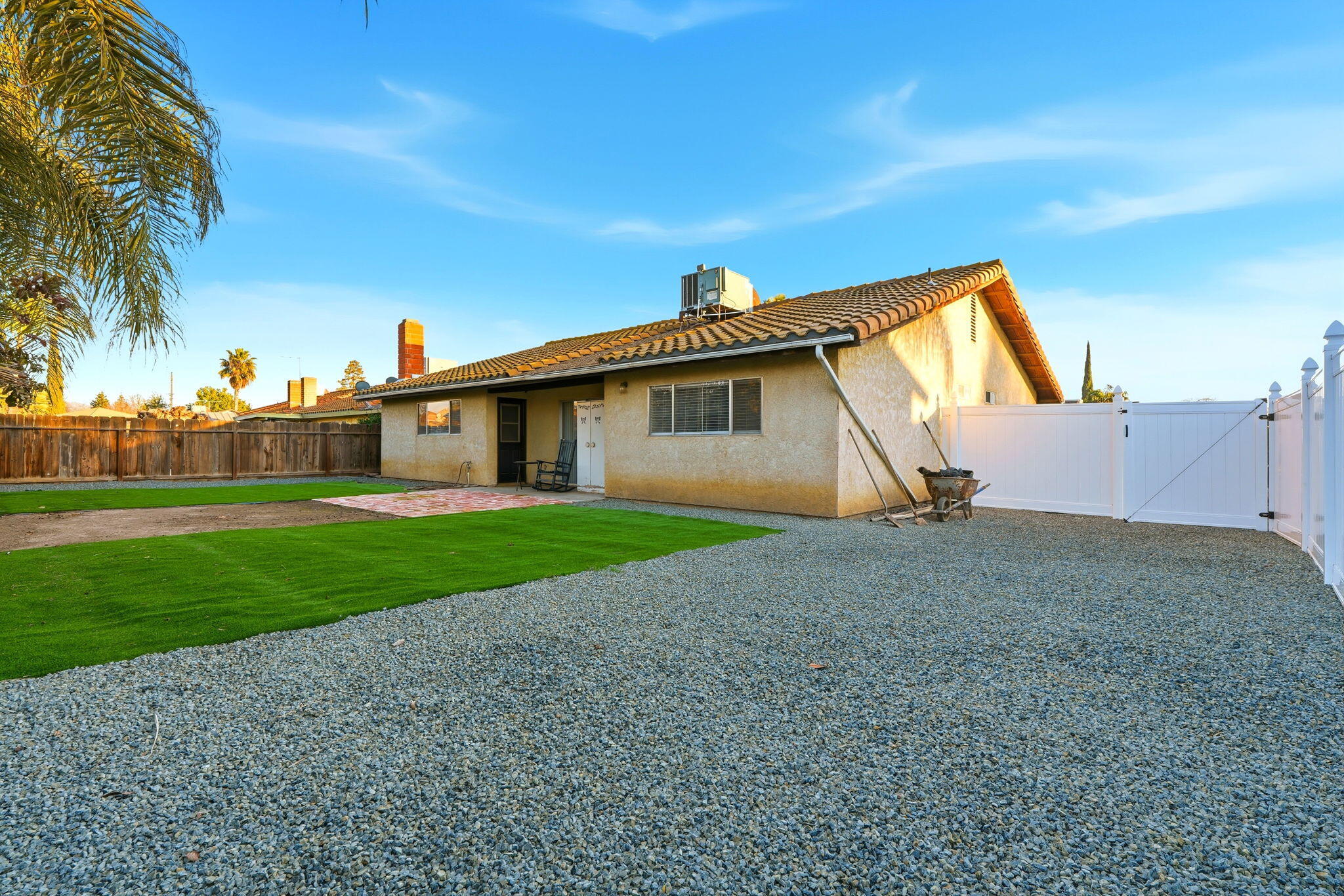 1690 Wall Ln, Porterville, CA 93257