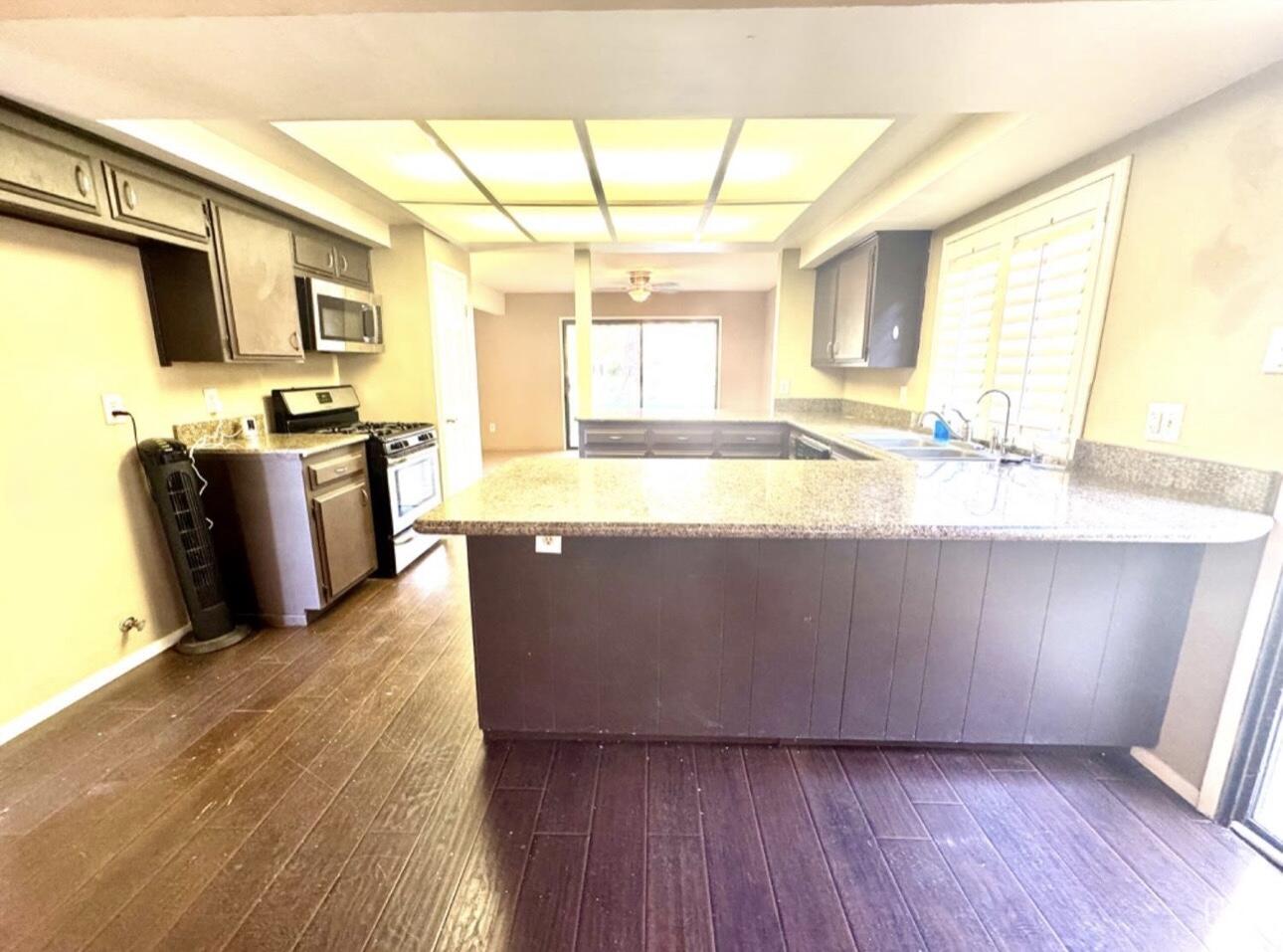 4136 Pinewood Lake Dr, Bakersfield, CA 93309