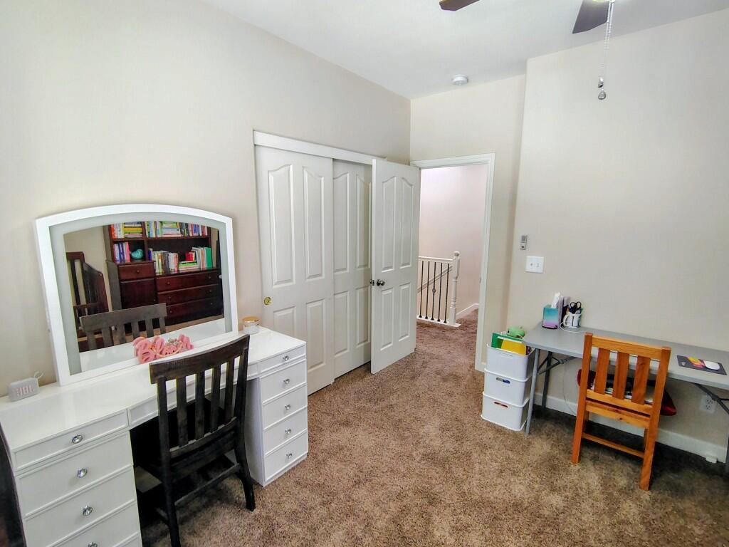 1214 N Julieann Ct, Visalia, CA 93277