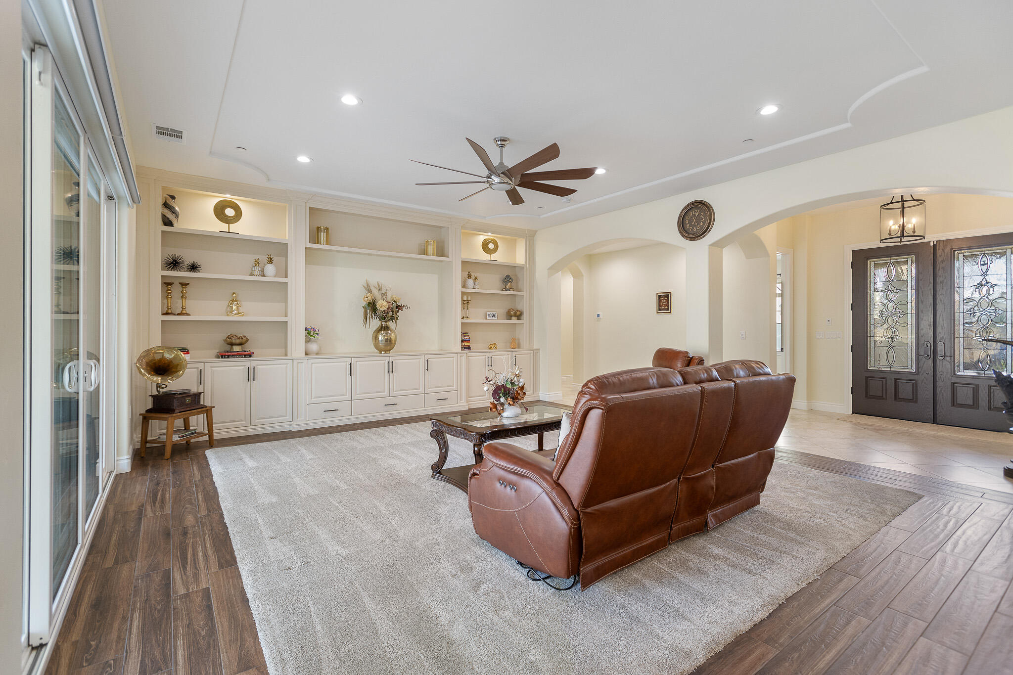 3108 E Beech Ct, Visalia, CA 93292