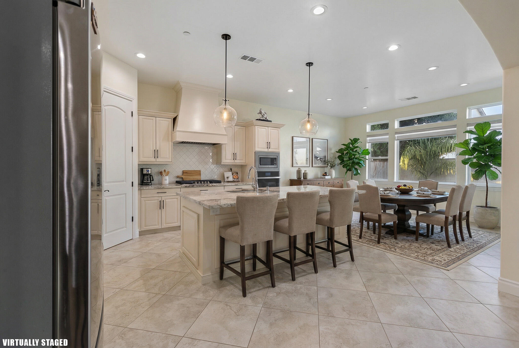 3108 E Beech Ct, Visalia, CA 93292