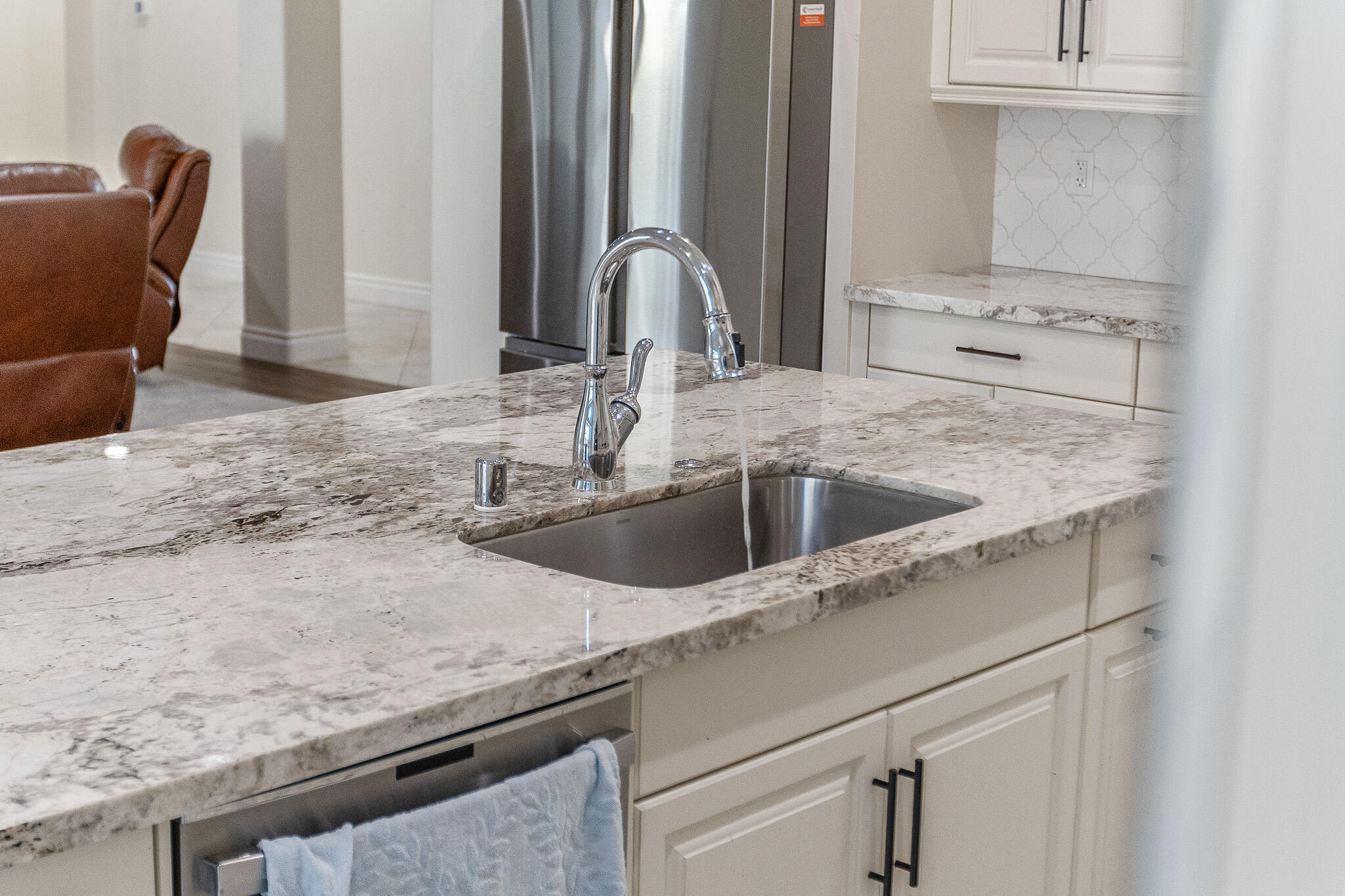 3108 E Beech Ct, Visalia, CA 93292