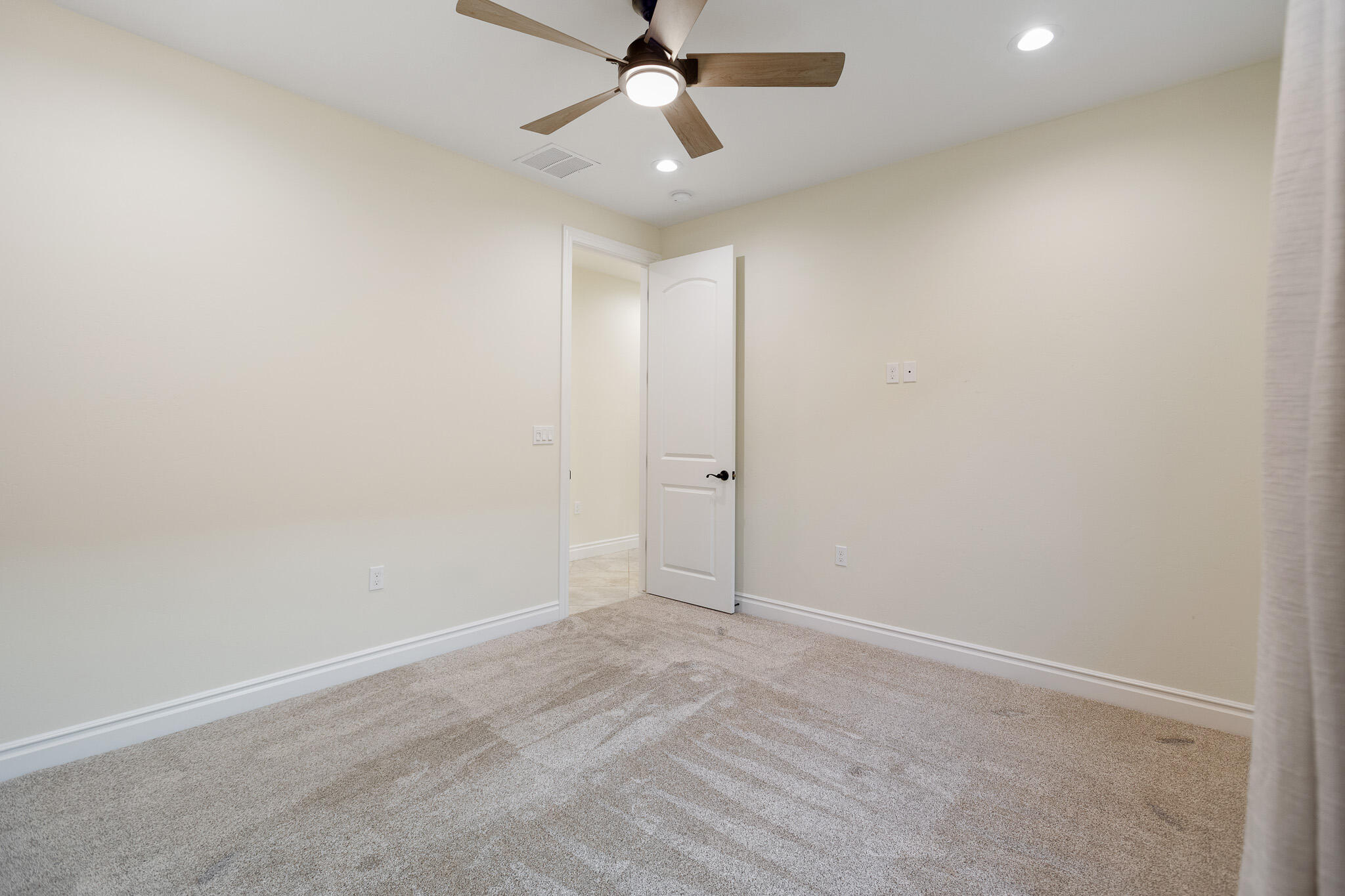 3108 E Beech Ct, Visalia, CA 93292