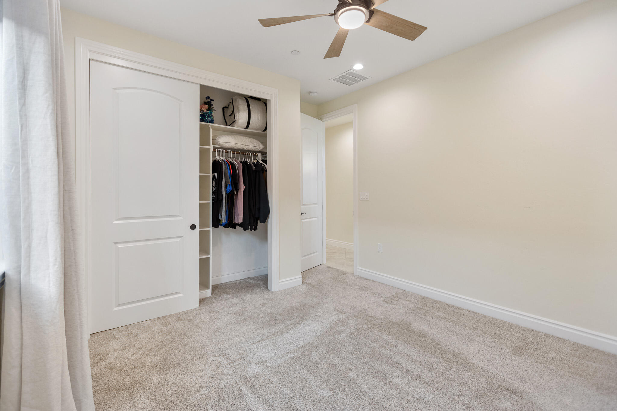 3108 E Beech Ct, Visalia, CA 93292