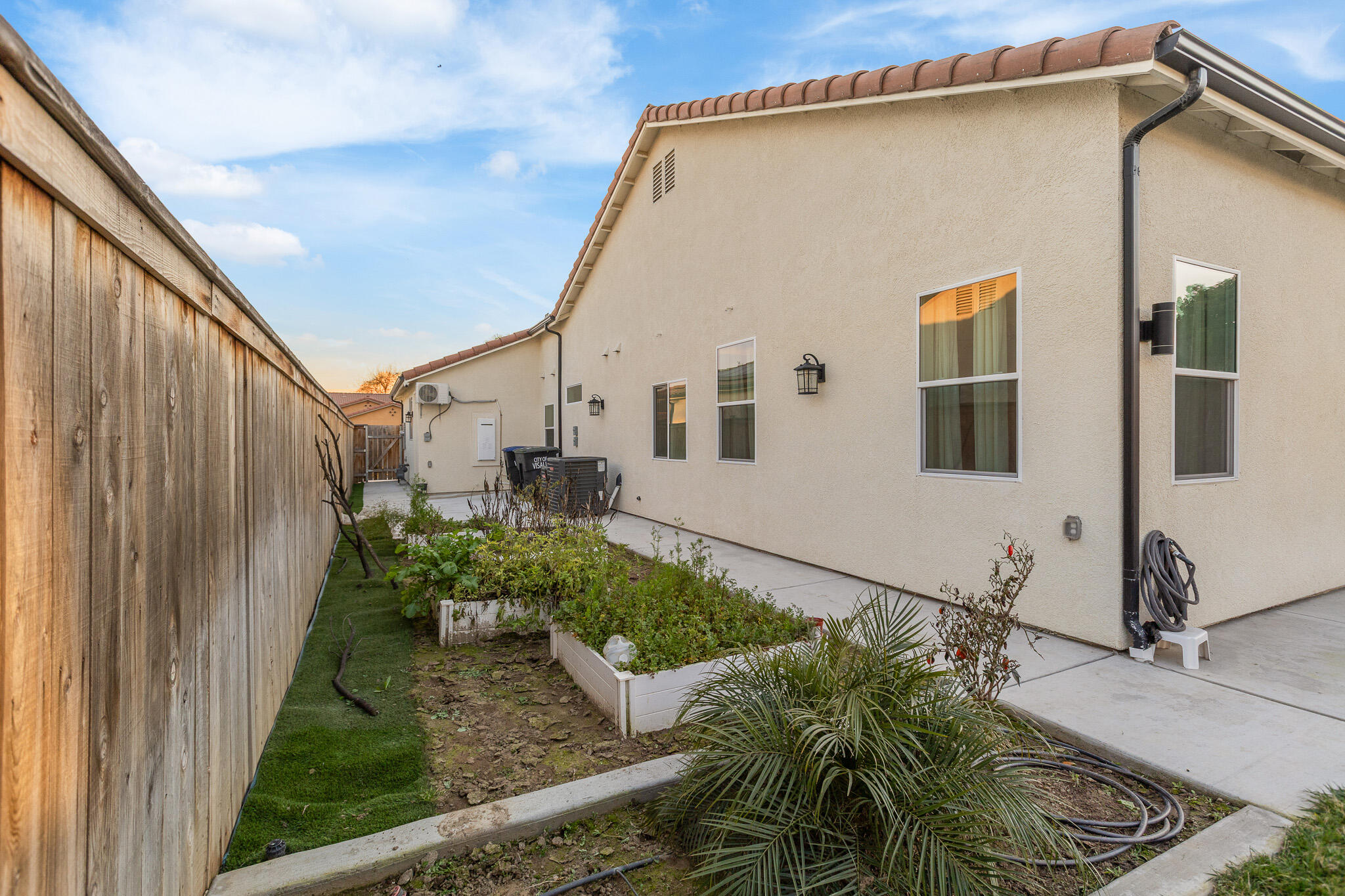 3108 E Beech Ct, Visalia, CA 93292