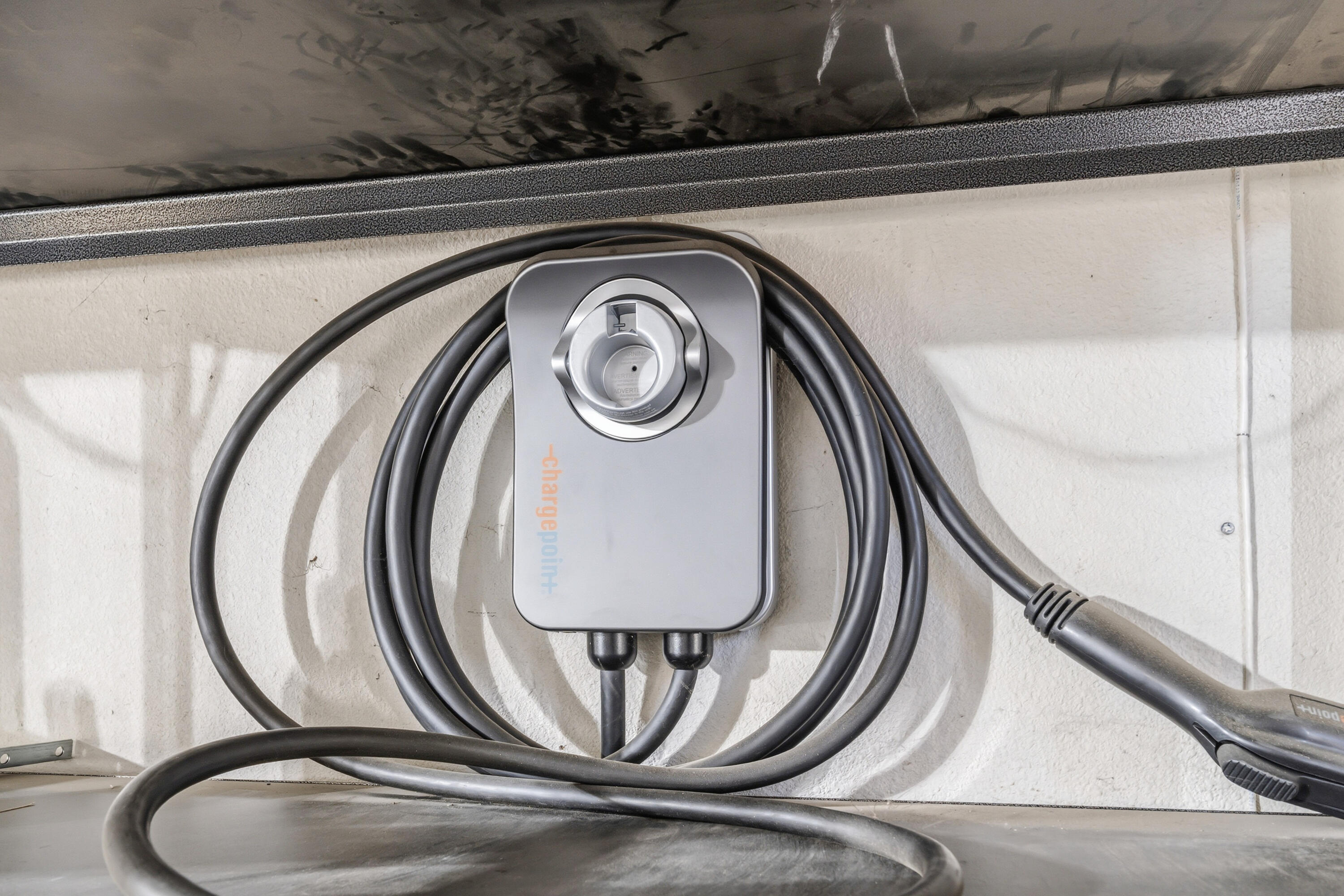 921 Don Medico Dr, Hanford, CA 93230