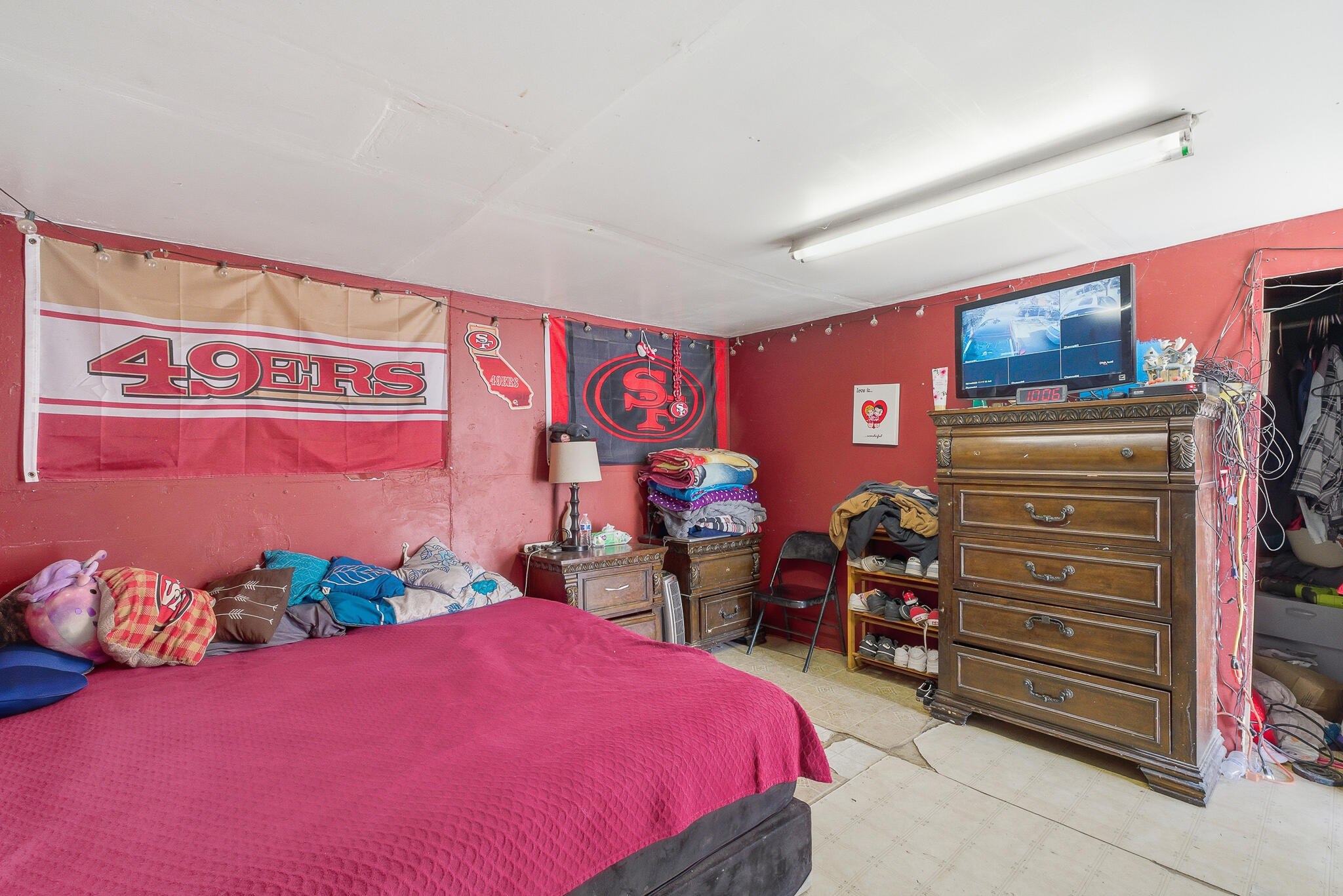 416 E Mariposa St, Avenal, CA 93204