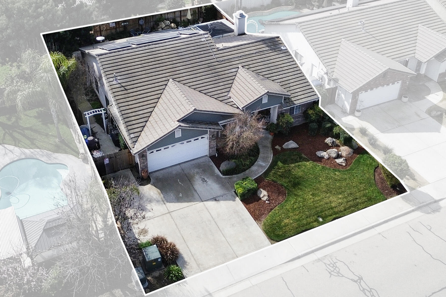 525 W Kimball Ave, Visalia, CA 93277