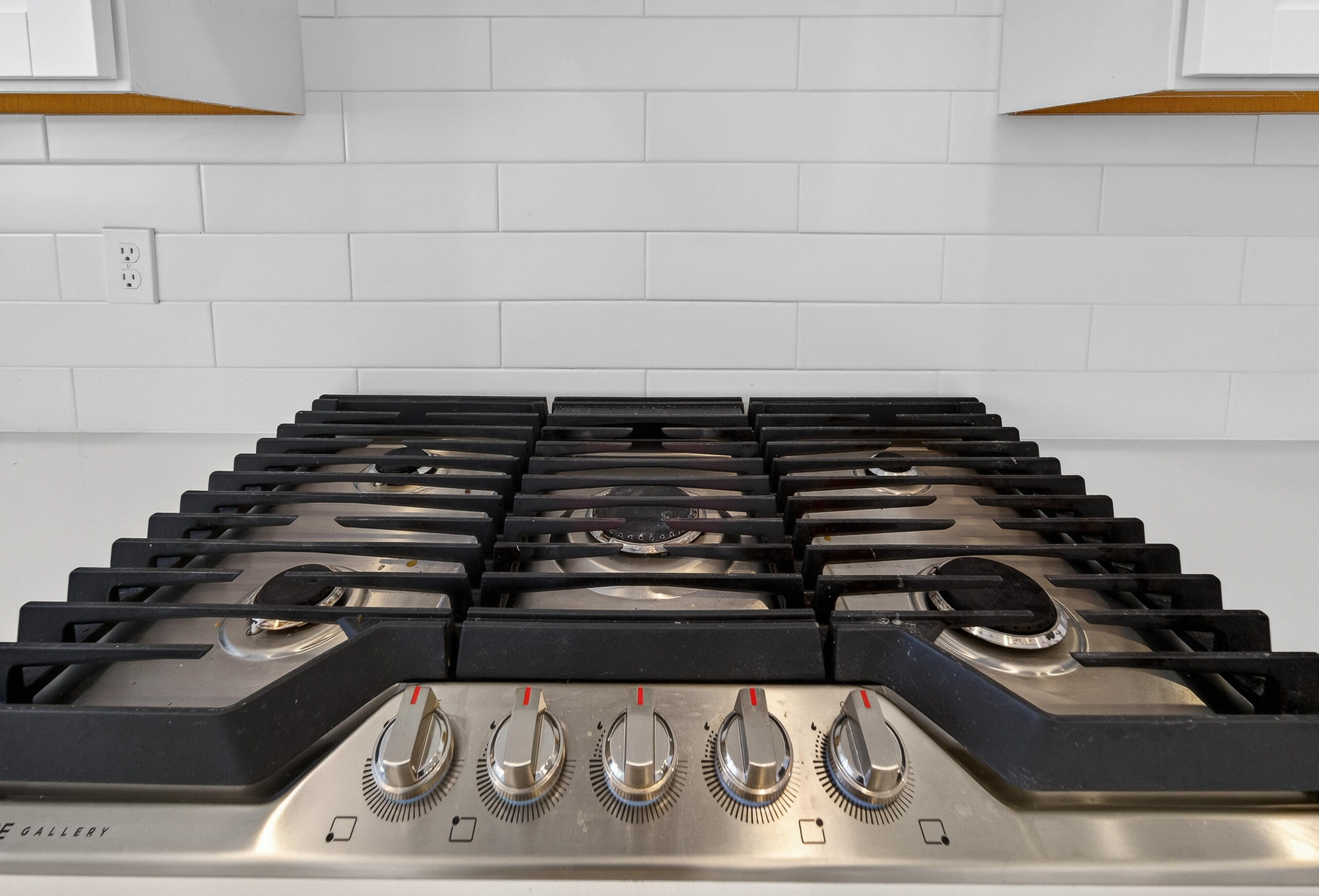 3735 N N Santa Fe St, Visalia, CA 93292