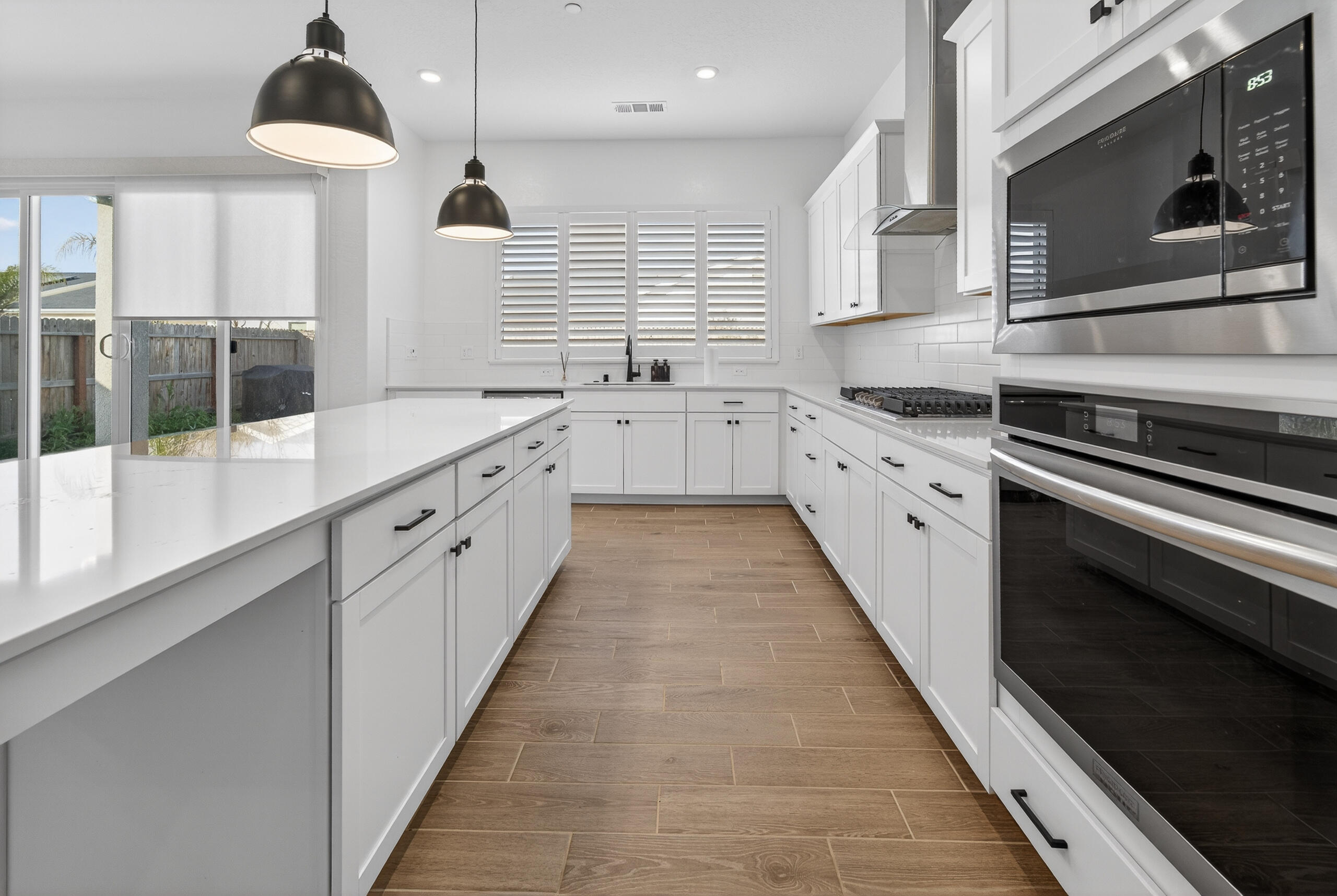 3735 N N Santa Fe St, Visalia, CA 93292