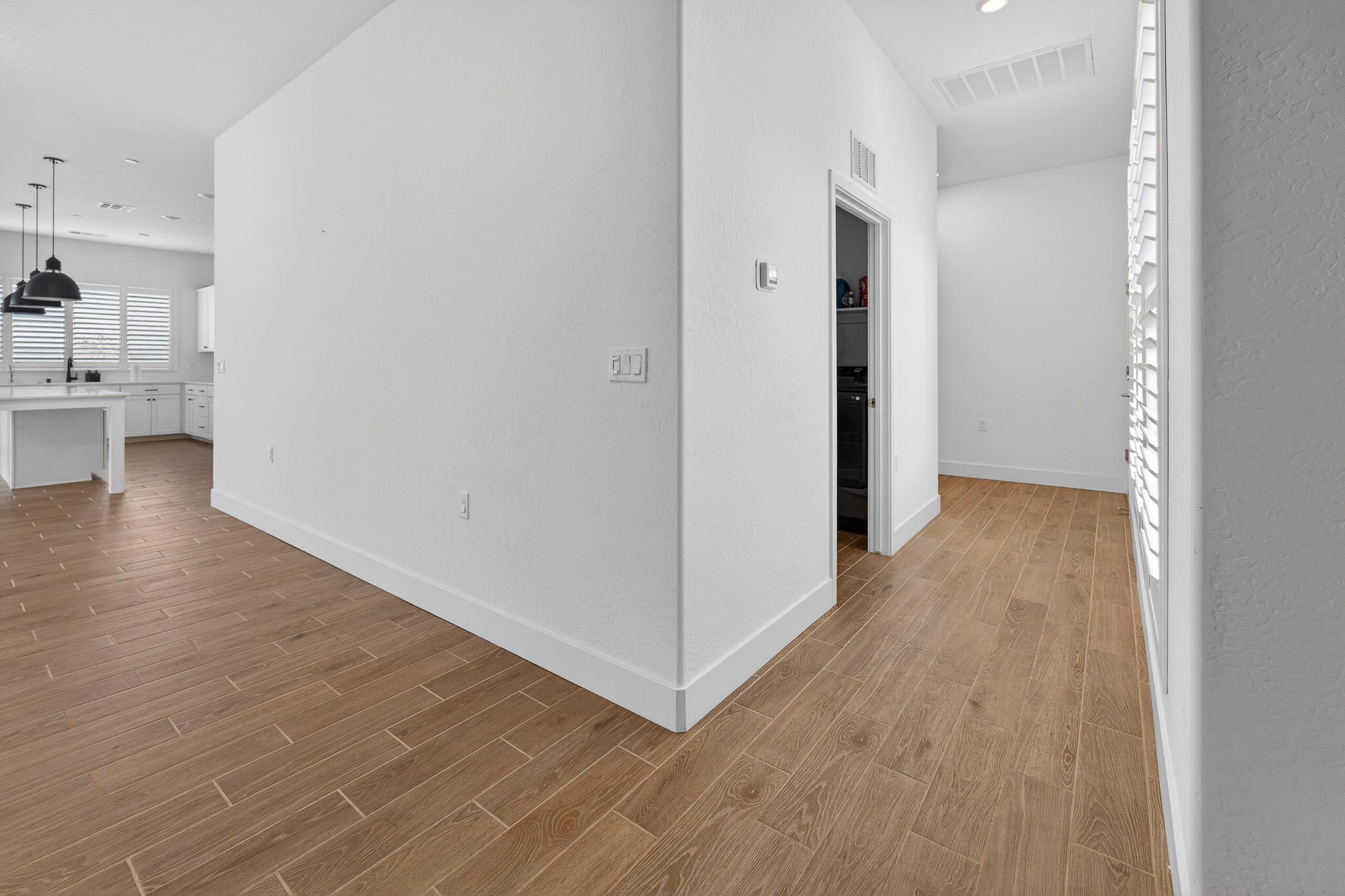 3735 N N Santa Fe St, Visalia, CA 93292