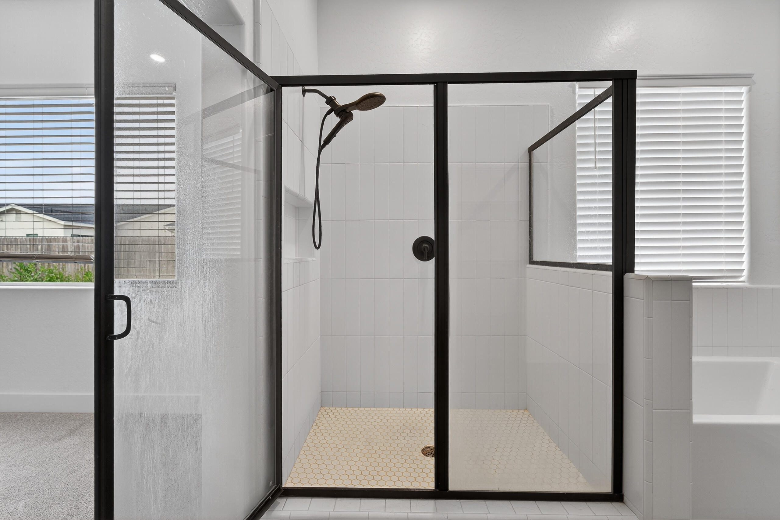 3735 N N Santa Fe St, Visalia, CA 93292