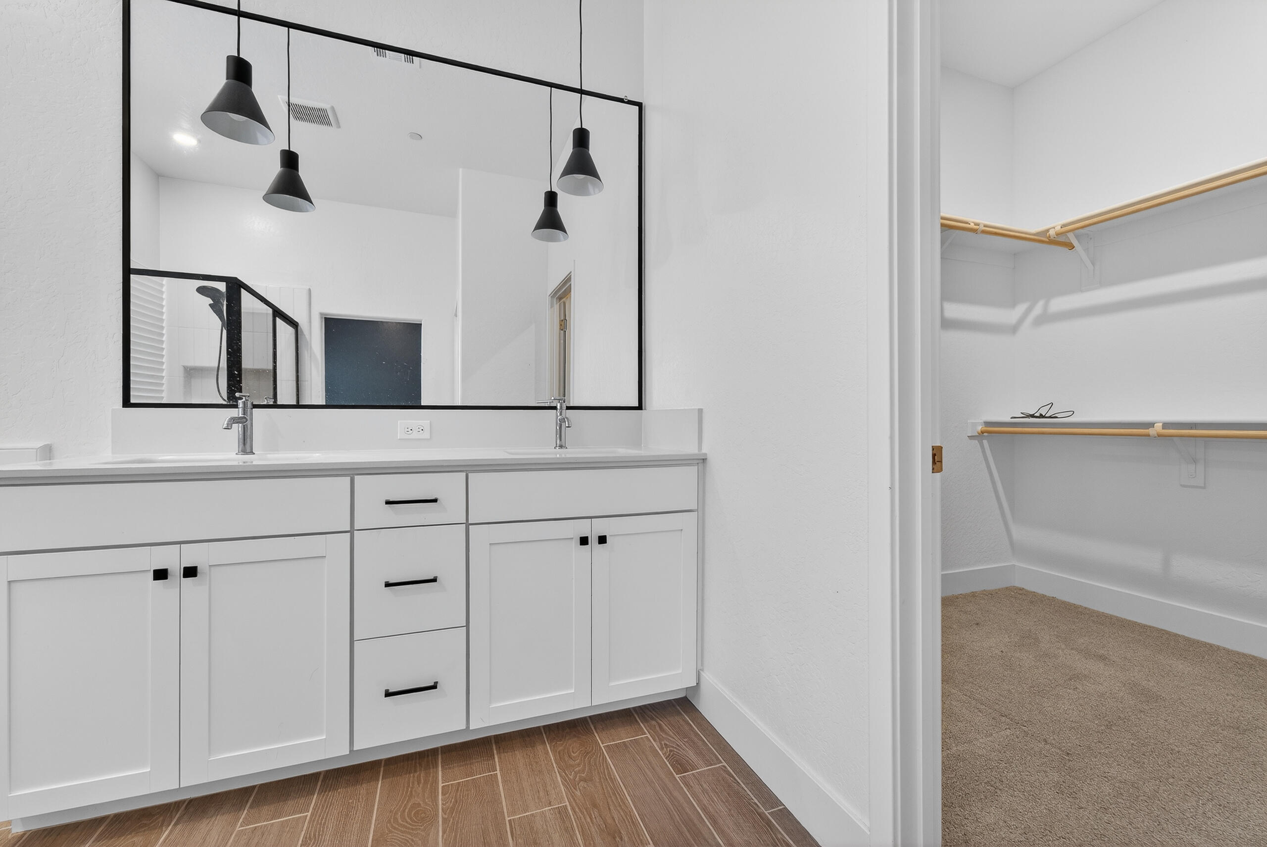 3735 N N Santa Fe St, Visalia, CA 93292