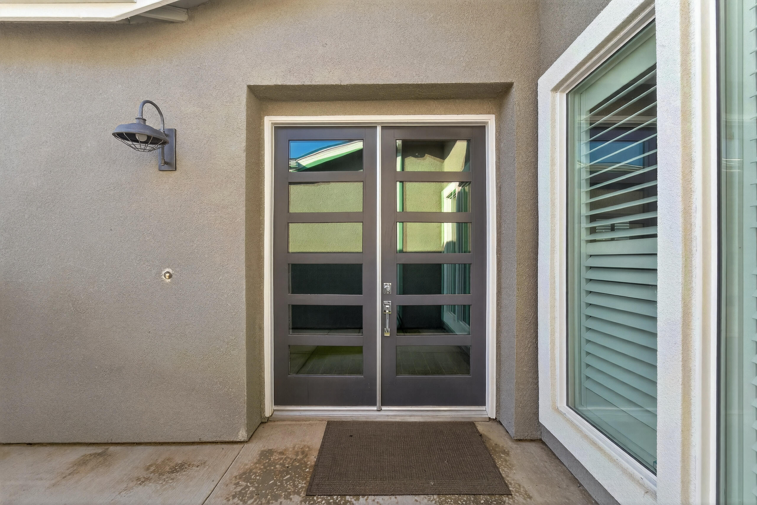 3735 N N Santa Fe St, Visalia, CA 93292