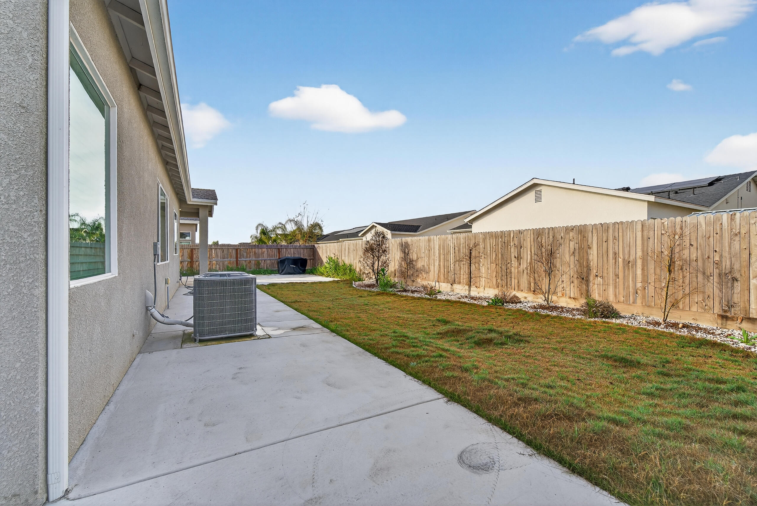 3735 N N Santa Fe St, Visalia, CA 93292