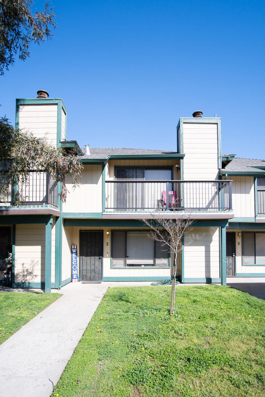 360 N N Capitola Ct #2, Porterville, CA 93257