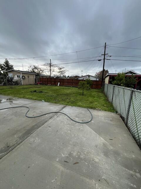 19545 Wallace Rd, Strathmore, CA 93267