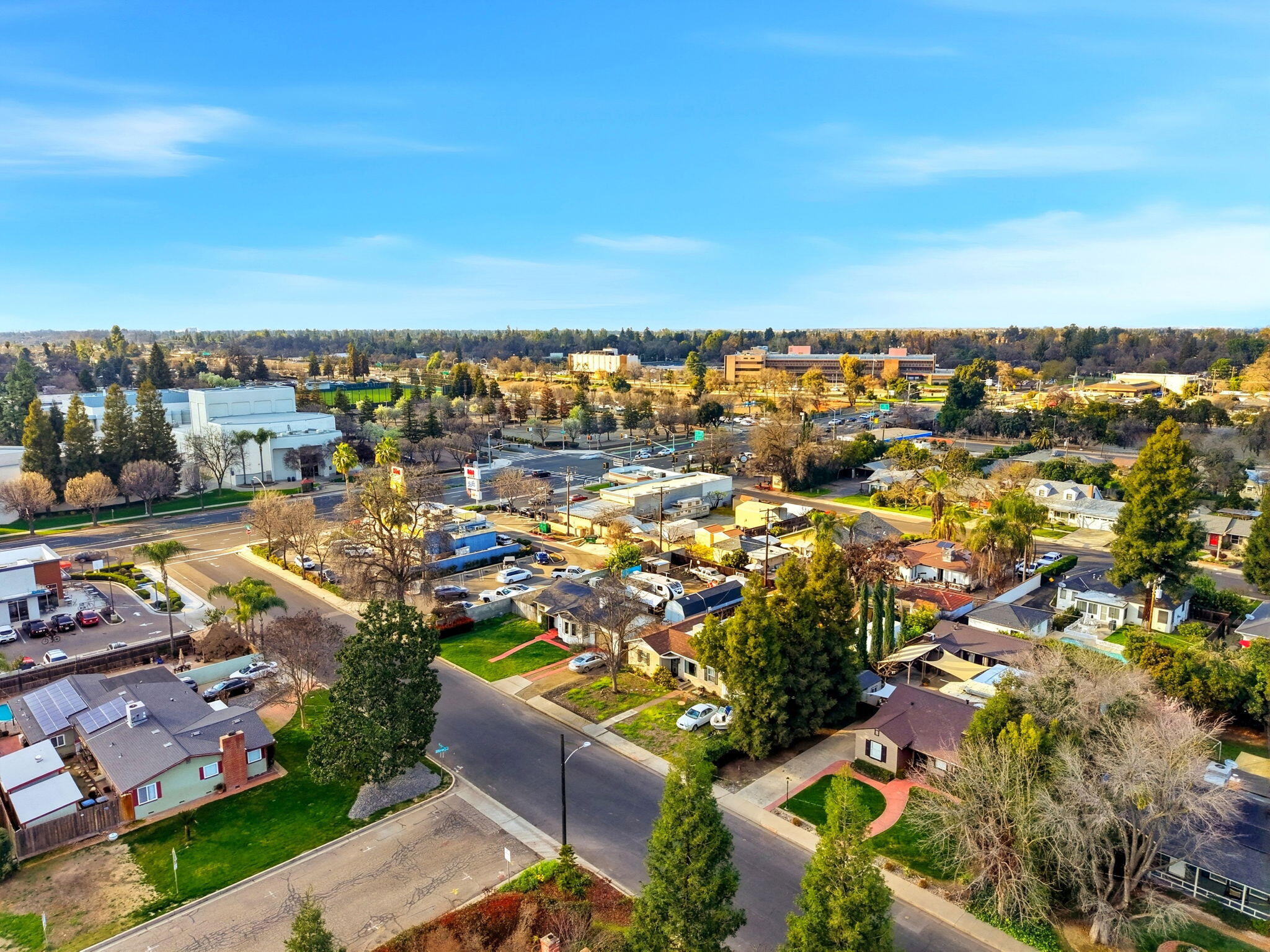 1708 W Myrtle Ave, Visalia, CA 93277