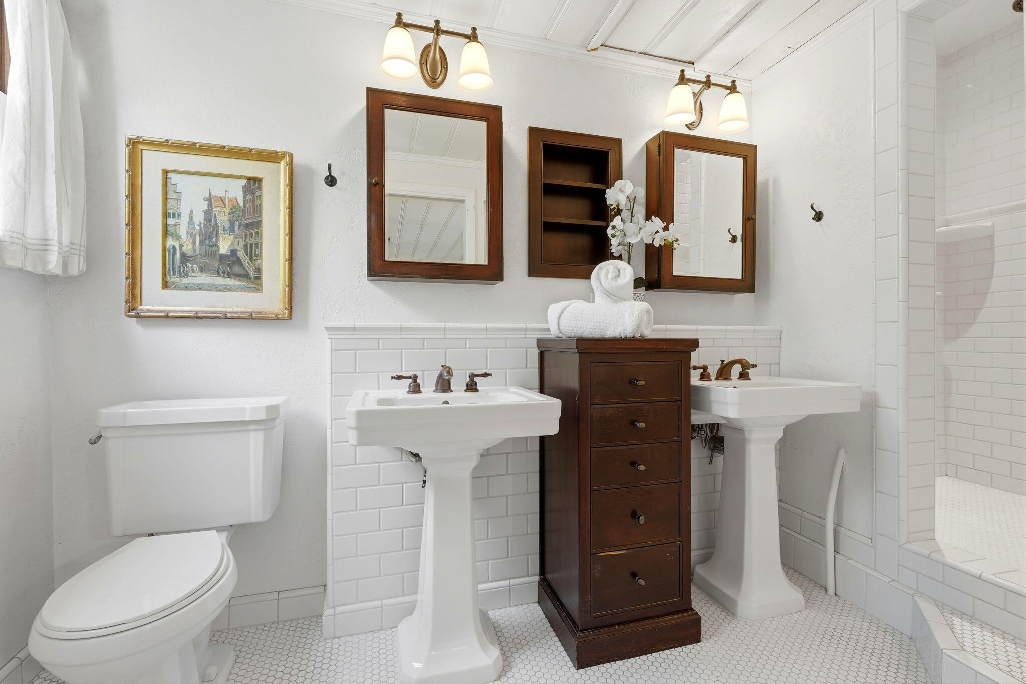 1708 W Myrtle Ave, Visalia, CA 93277