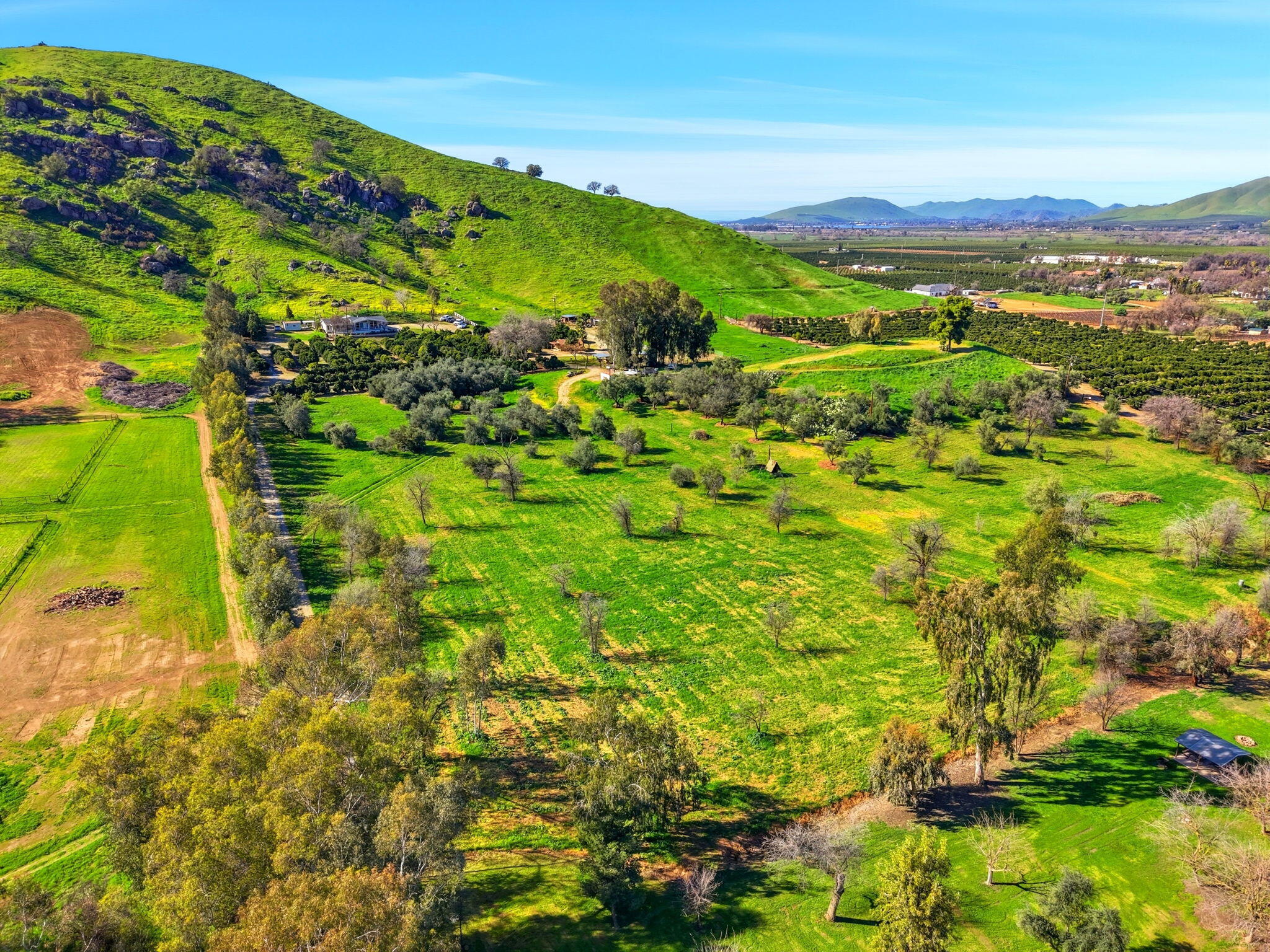 31967 Sierra Dr, Lemon Cove, CA 93244