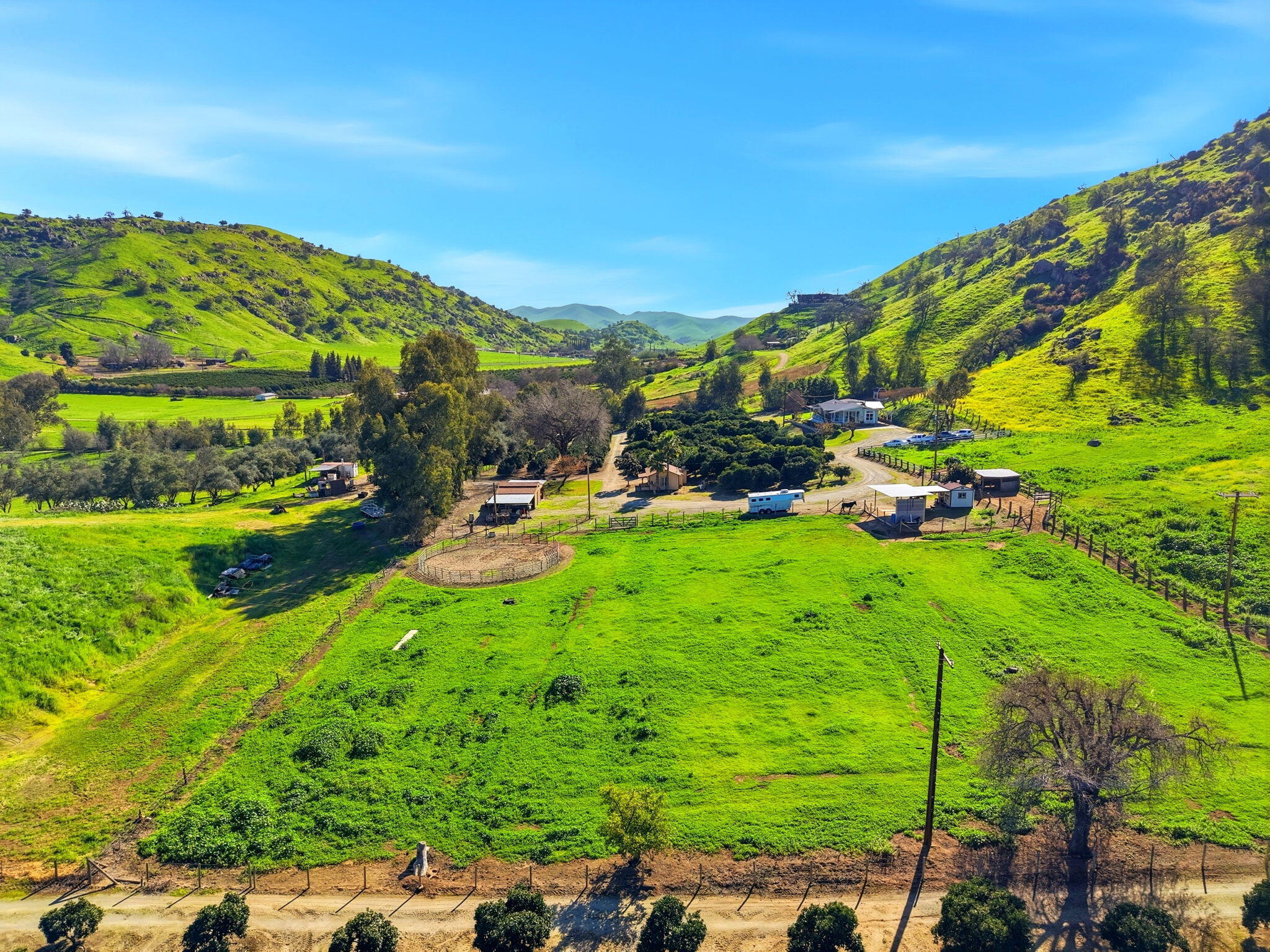 31967 Sierra Dr, Lemon Cove, CA 93244