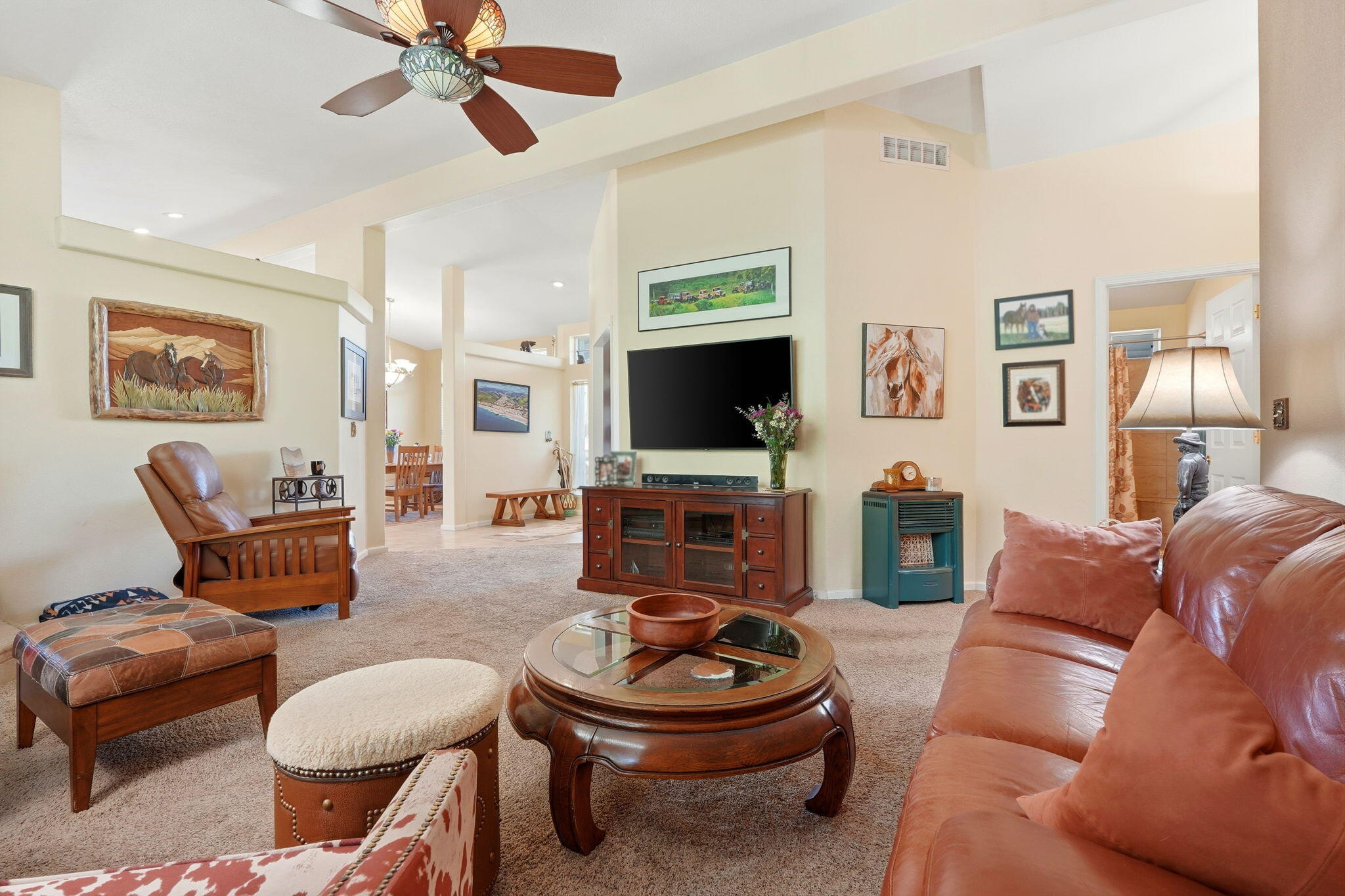 31967 Sierra Dr, Lemon Cove, CA 93244