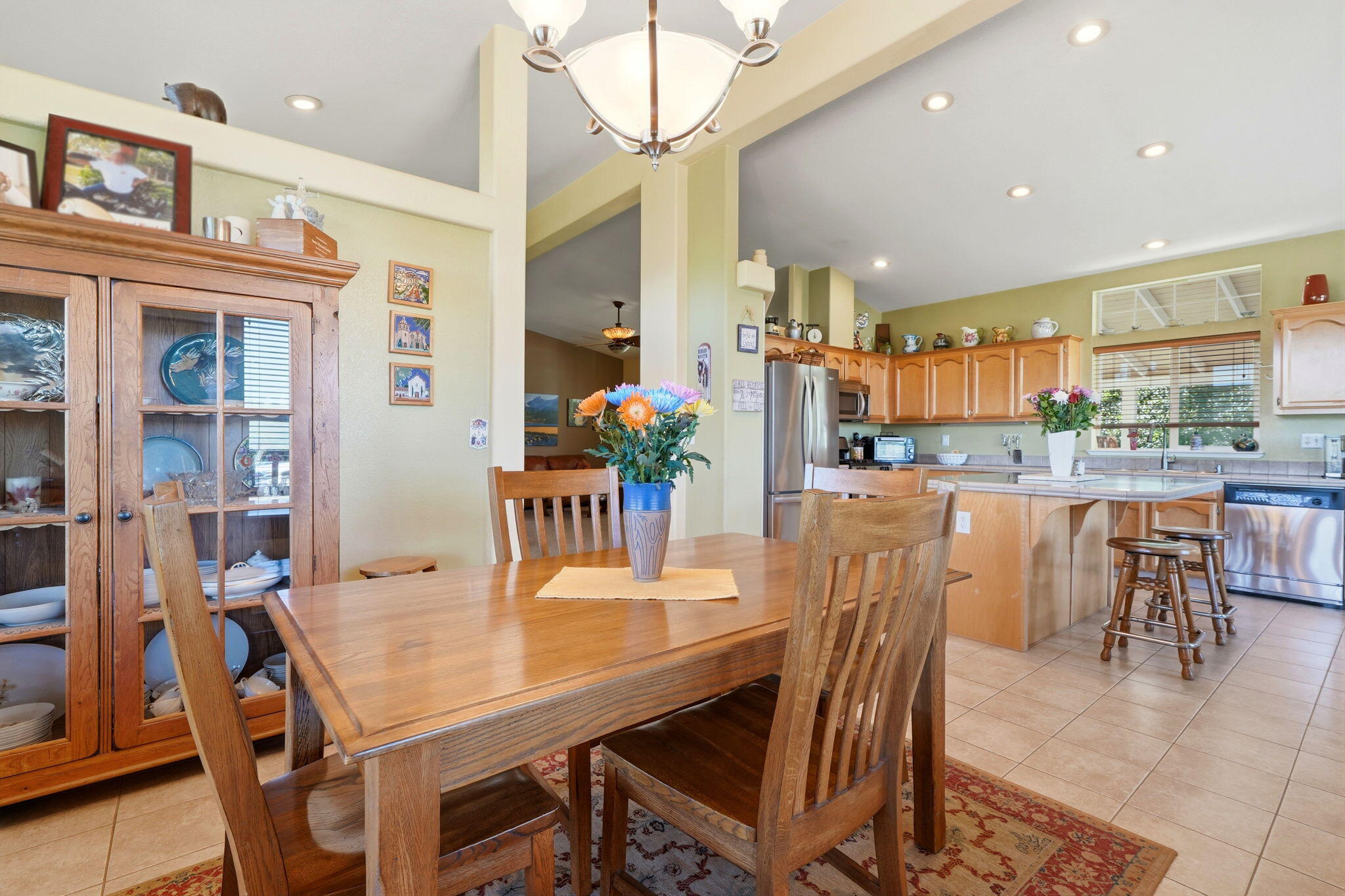 31967 Sierra Dr, Lemon Cove, CA 93244