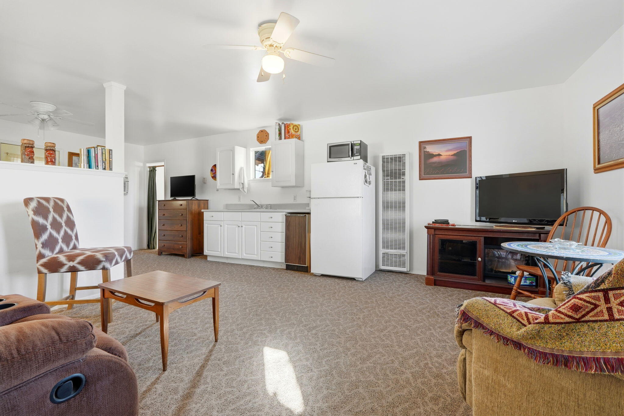 31967 Sierra Dr, Lemon Cove, CA 93244