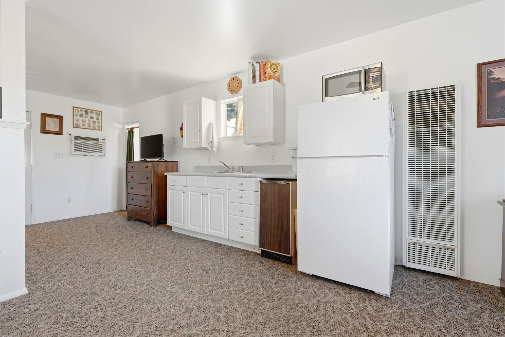 31967 Sierra Dr, Lemon Cove, CA 93244