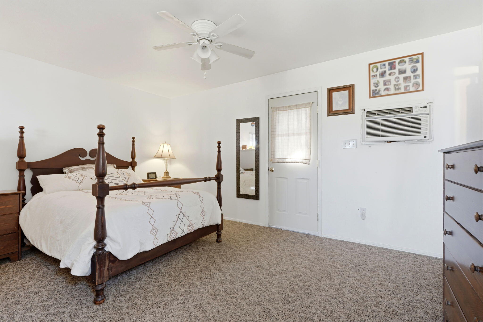 31967 Sierra Dr, Lemon Cove, CA 93244