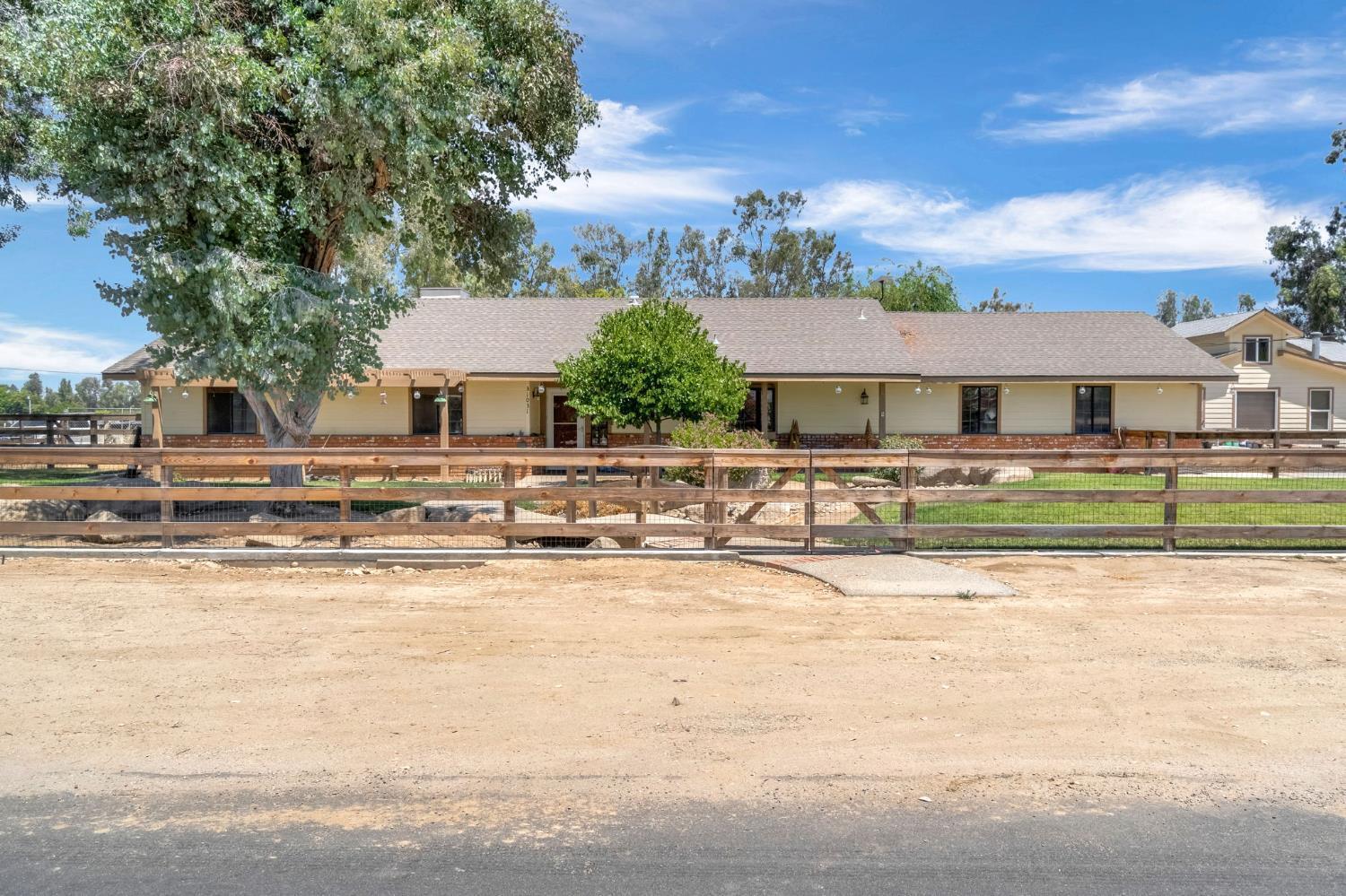 31031 Donald Ave, Madera, CA 93636