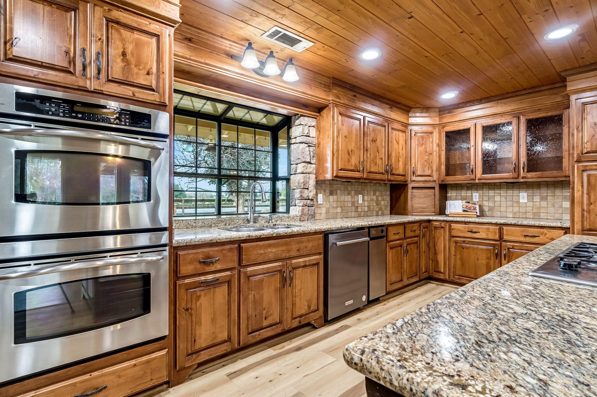 31031 Donald Ave, Madera, CA 93636