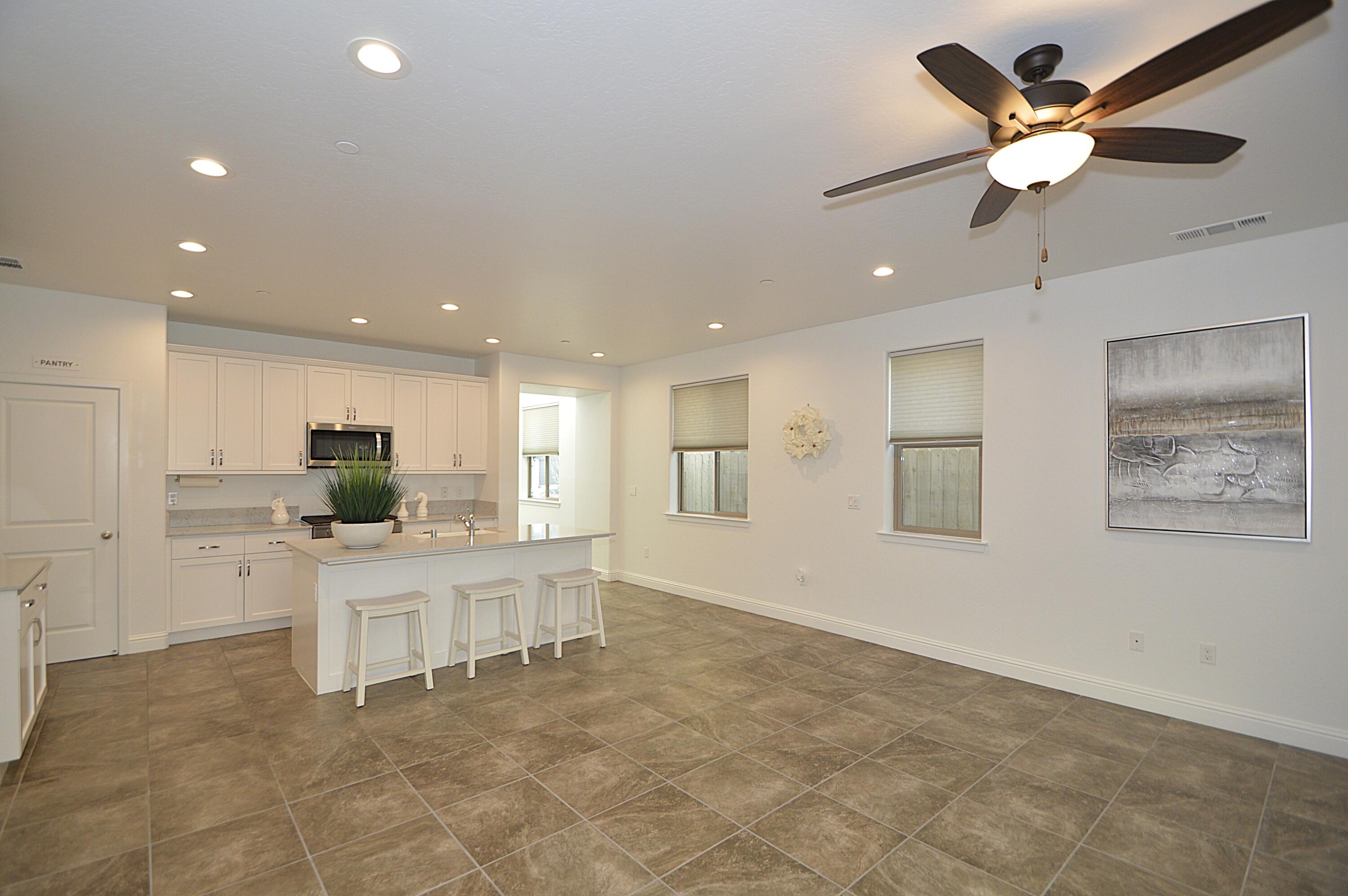 3412 W Venice Ave, Visalia, CA 93277