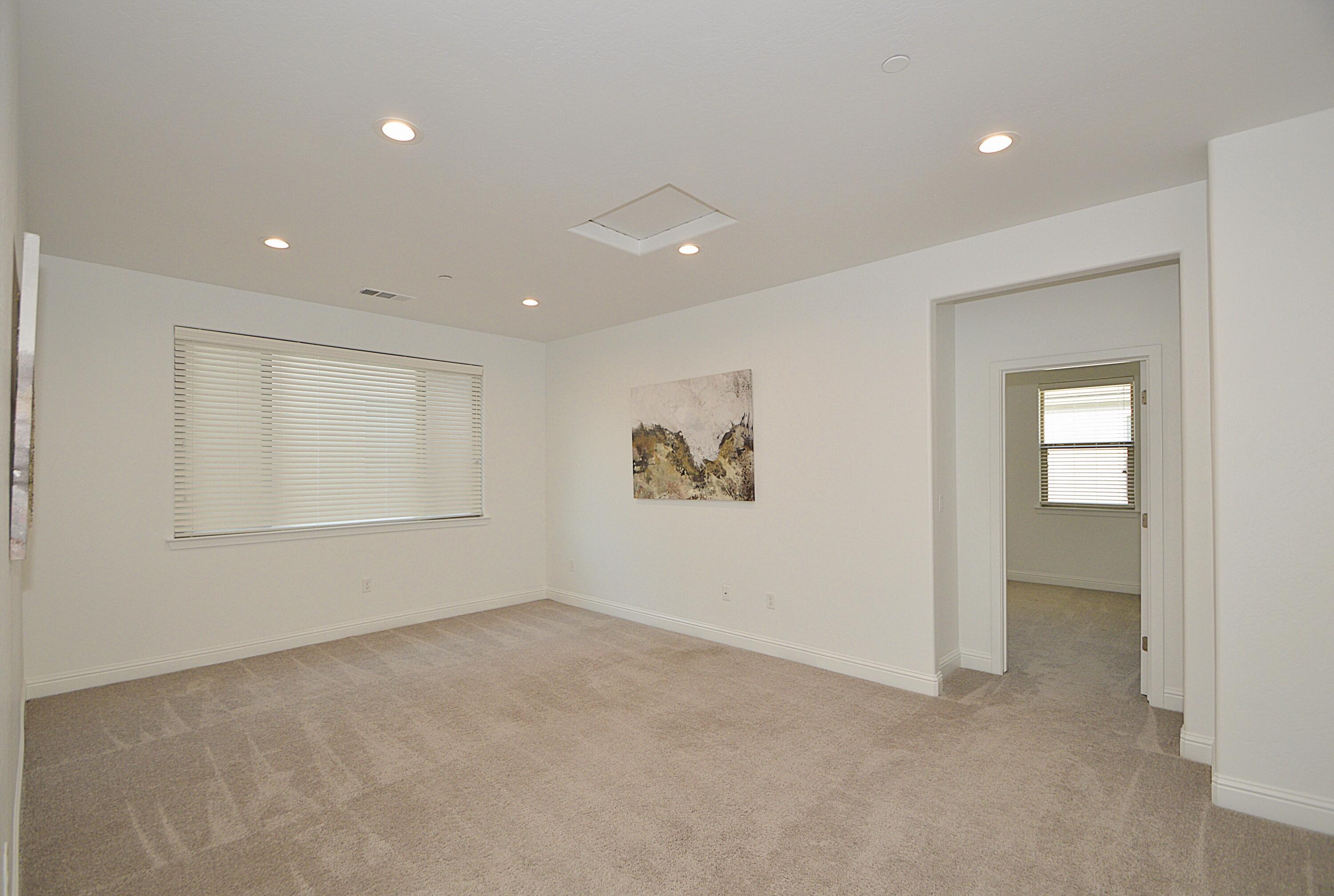 3412 W Venice Ave, Visalia, CA 93277