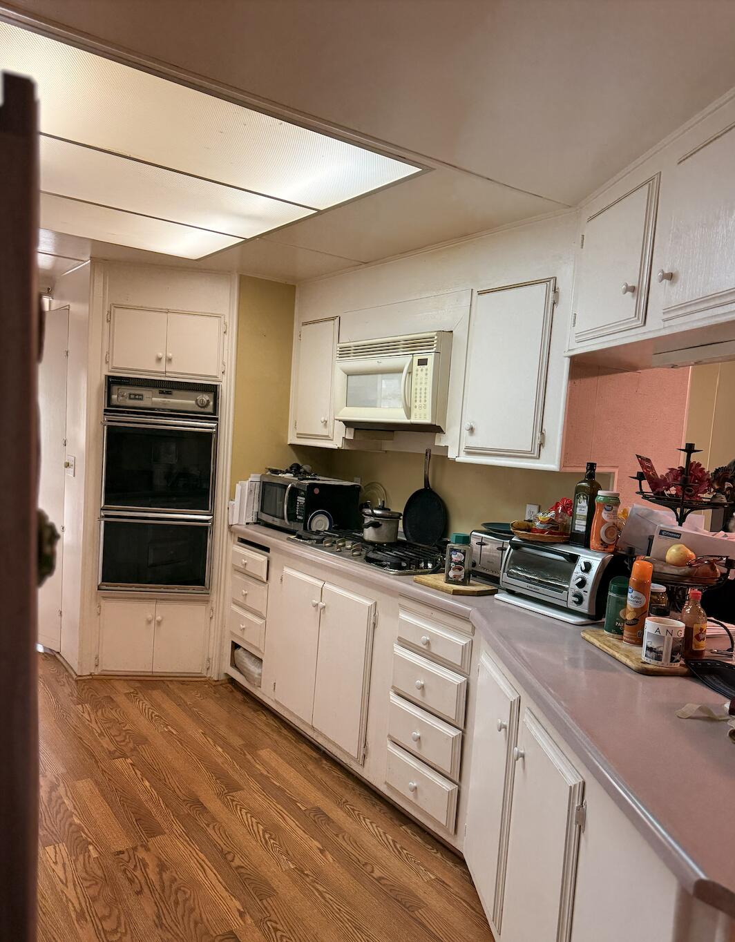 2400 W Midvalley Ave #06, Visalia, CA 93277