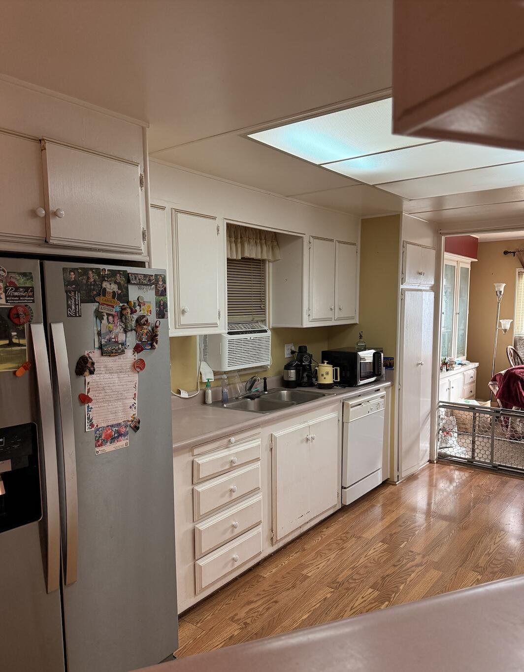 2400 W Midvalley Ave #06, Visalia, CA 93277