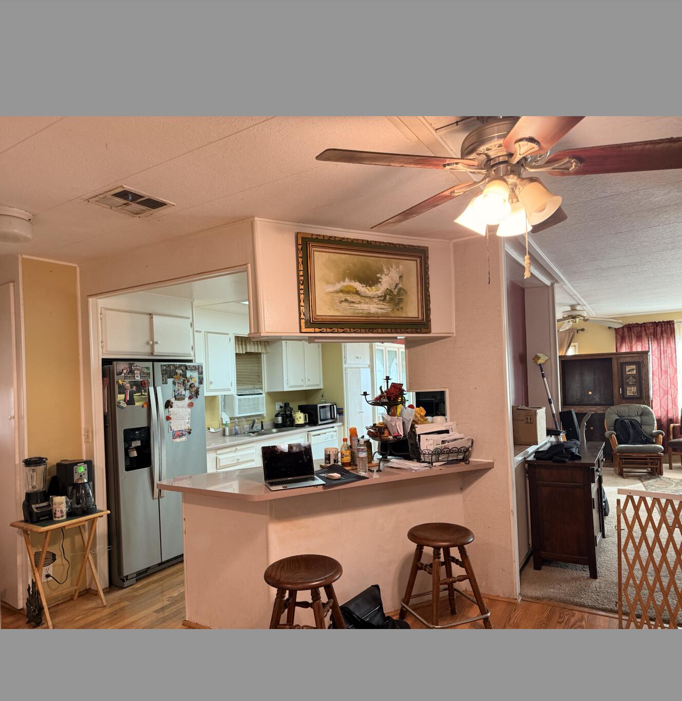 2400 W Midvalley Ave #06, Visalia, CA 93277