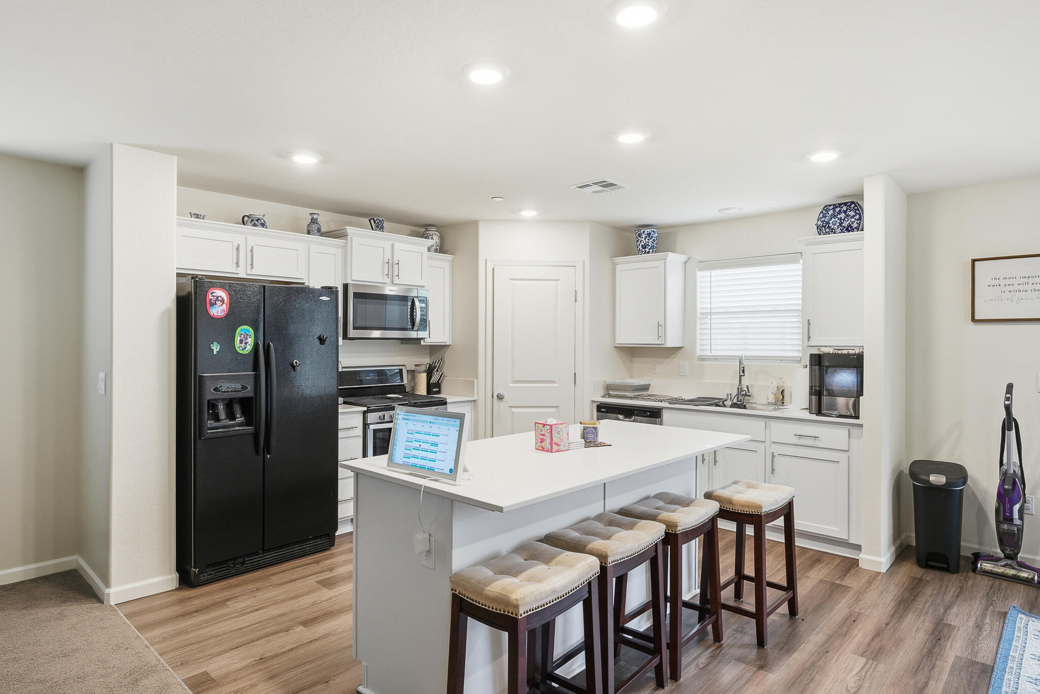 2340 Beth Page Ave, Tulare, CA 93274