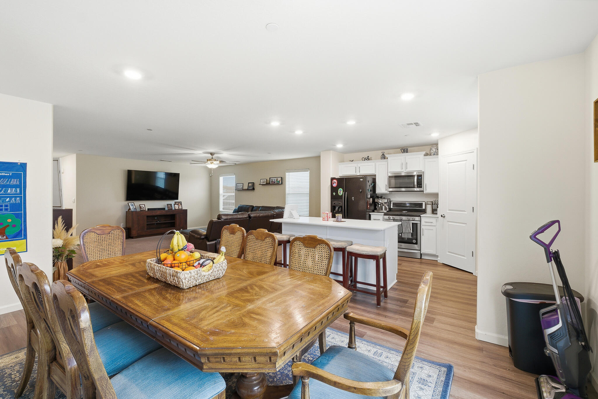 2340 Beth Page Ave, Tulare, CA 93274